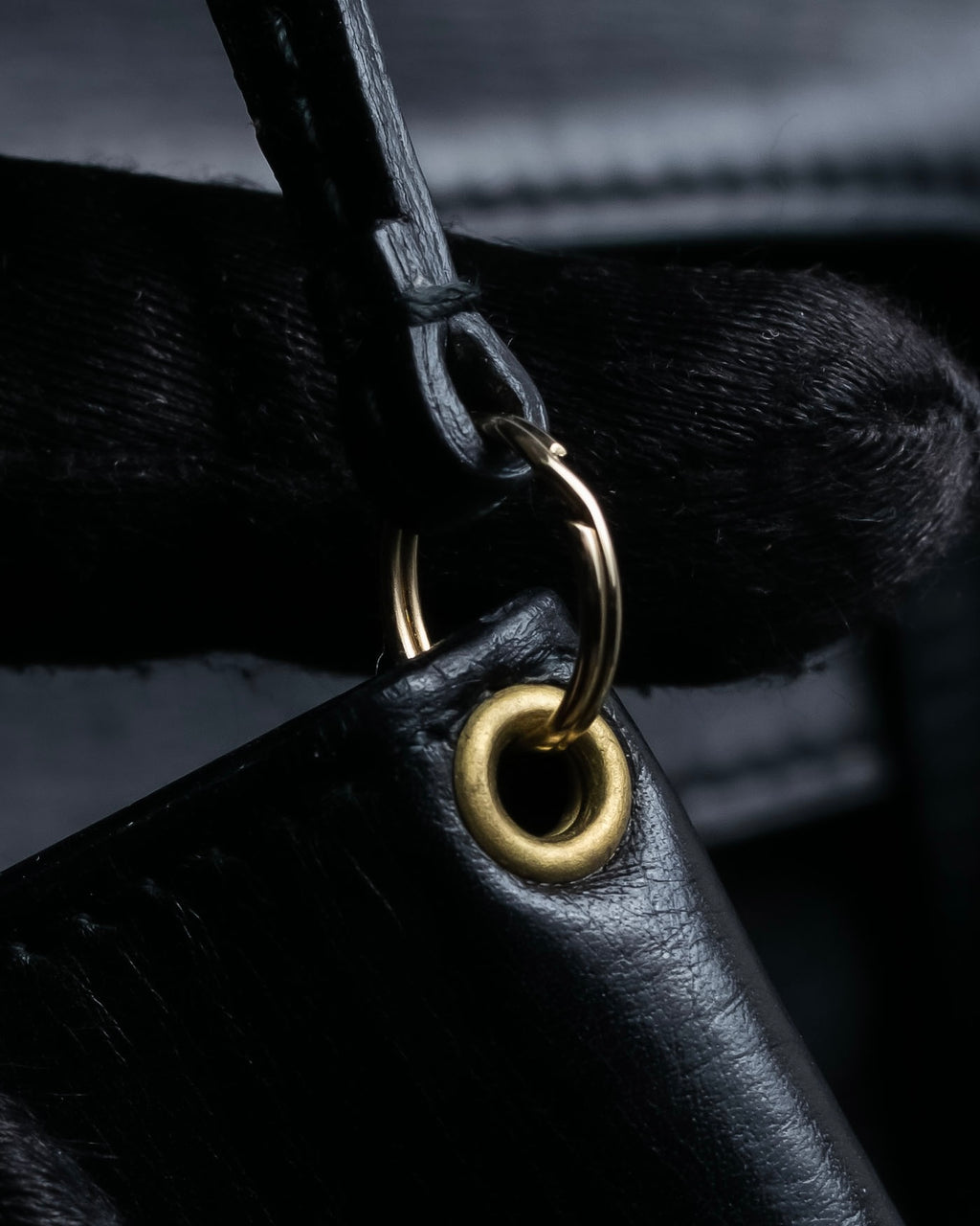 "GUCCI" Double flap design grained leather one-handle bag