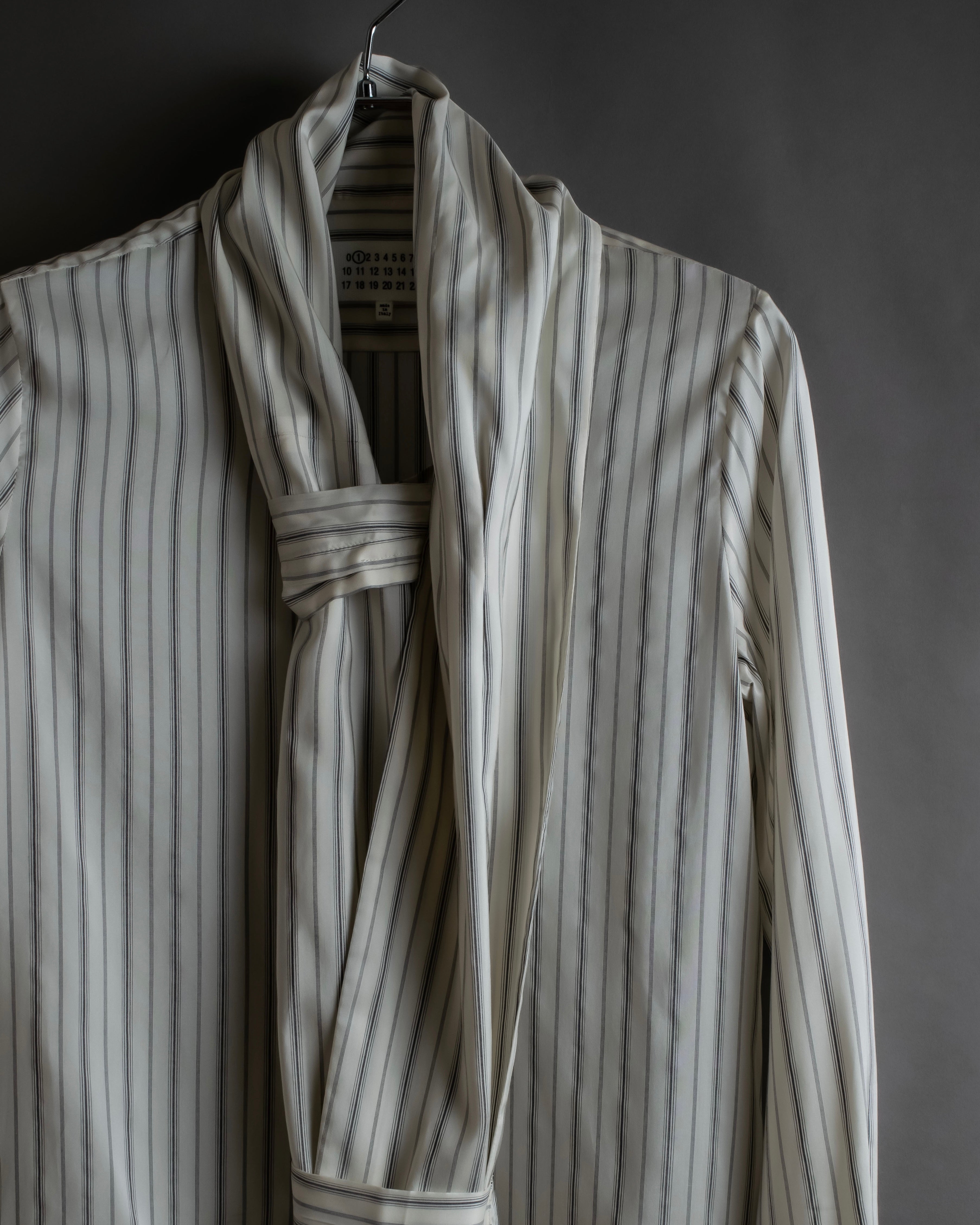 "MAISON MARGIELA" 16SS bowtie design striped long shirt