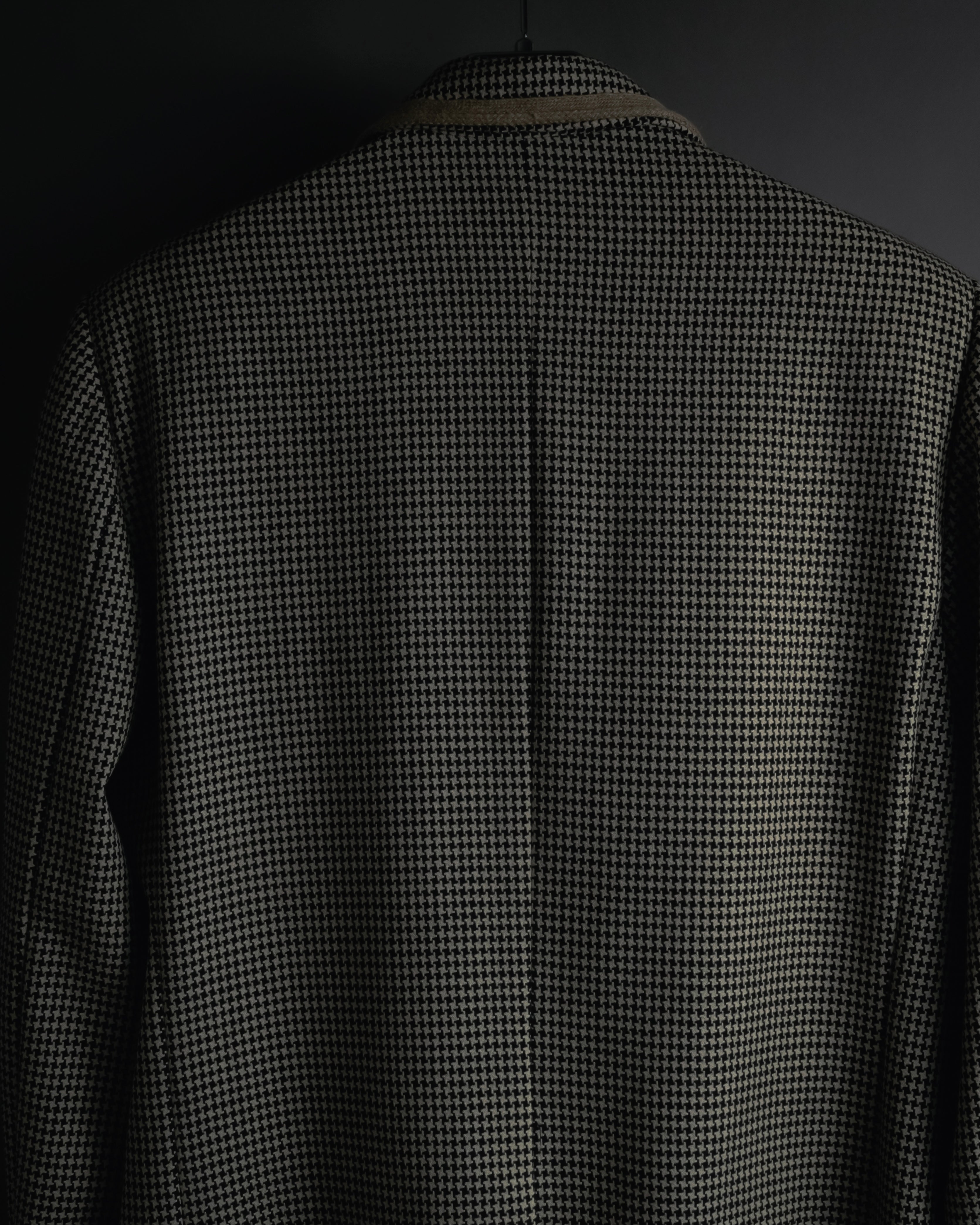 "Emporio Armani" 90’s Houndstooth piped crest blazer
