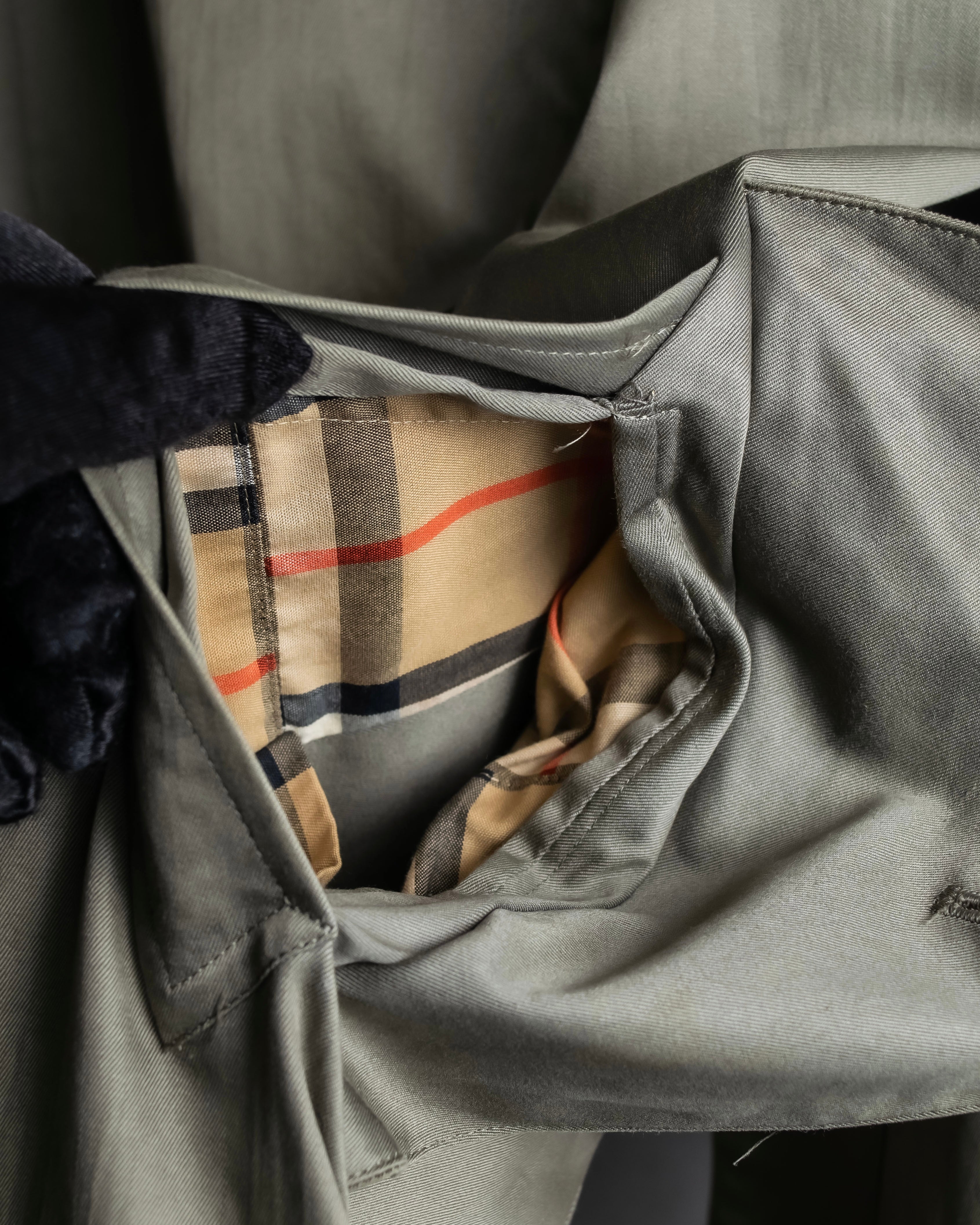 "Burberrys" Dark khaki belted trench coat