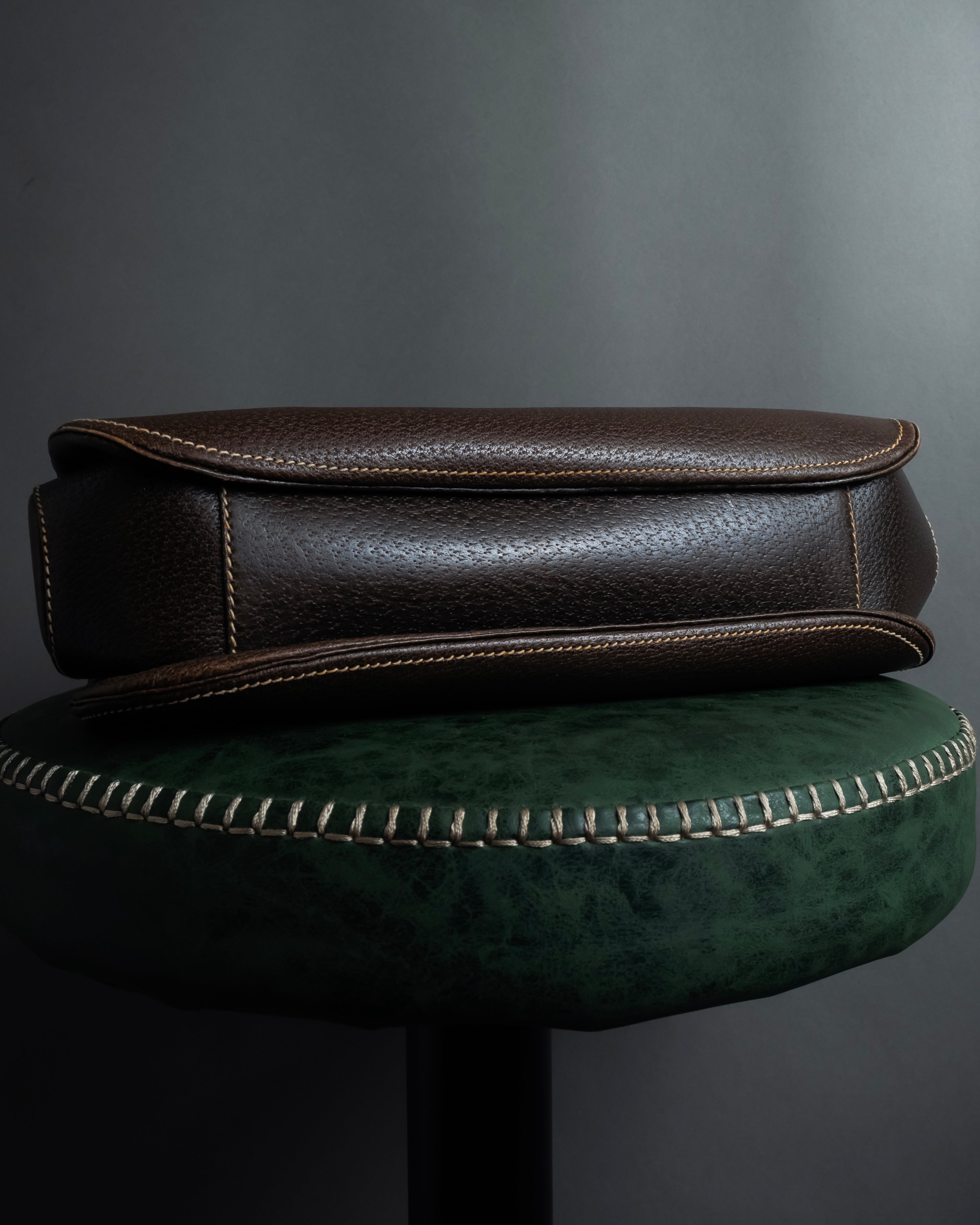 -SPECIAL- "GUCCI"  1980-1986's Inherited model grained leather bamboo bag