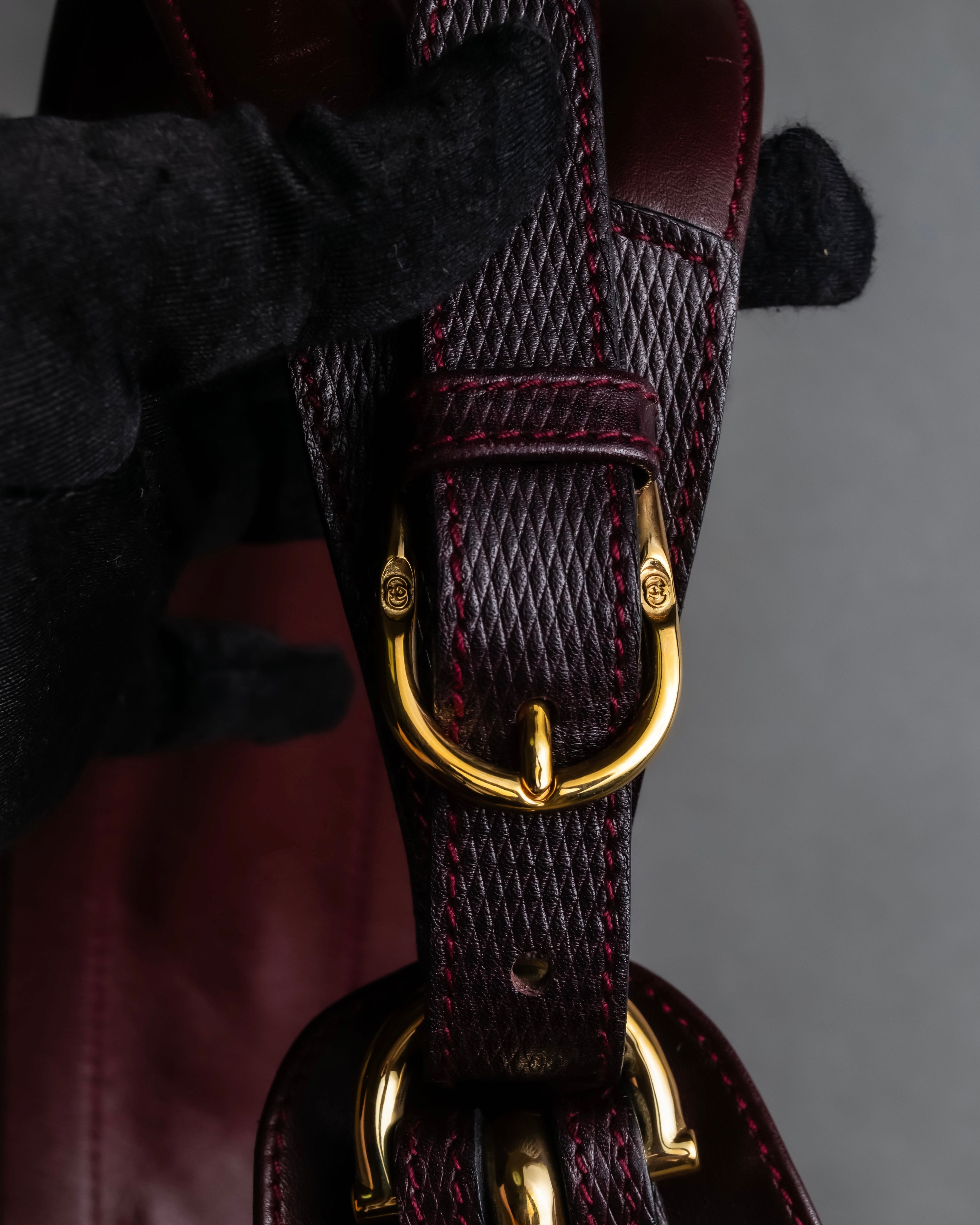 "GUCCI" Equus-derived bordeaux leather belt