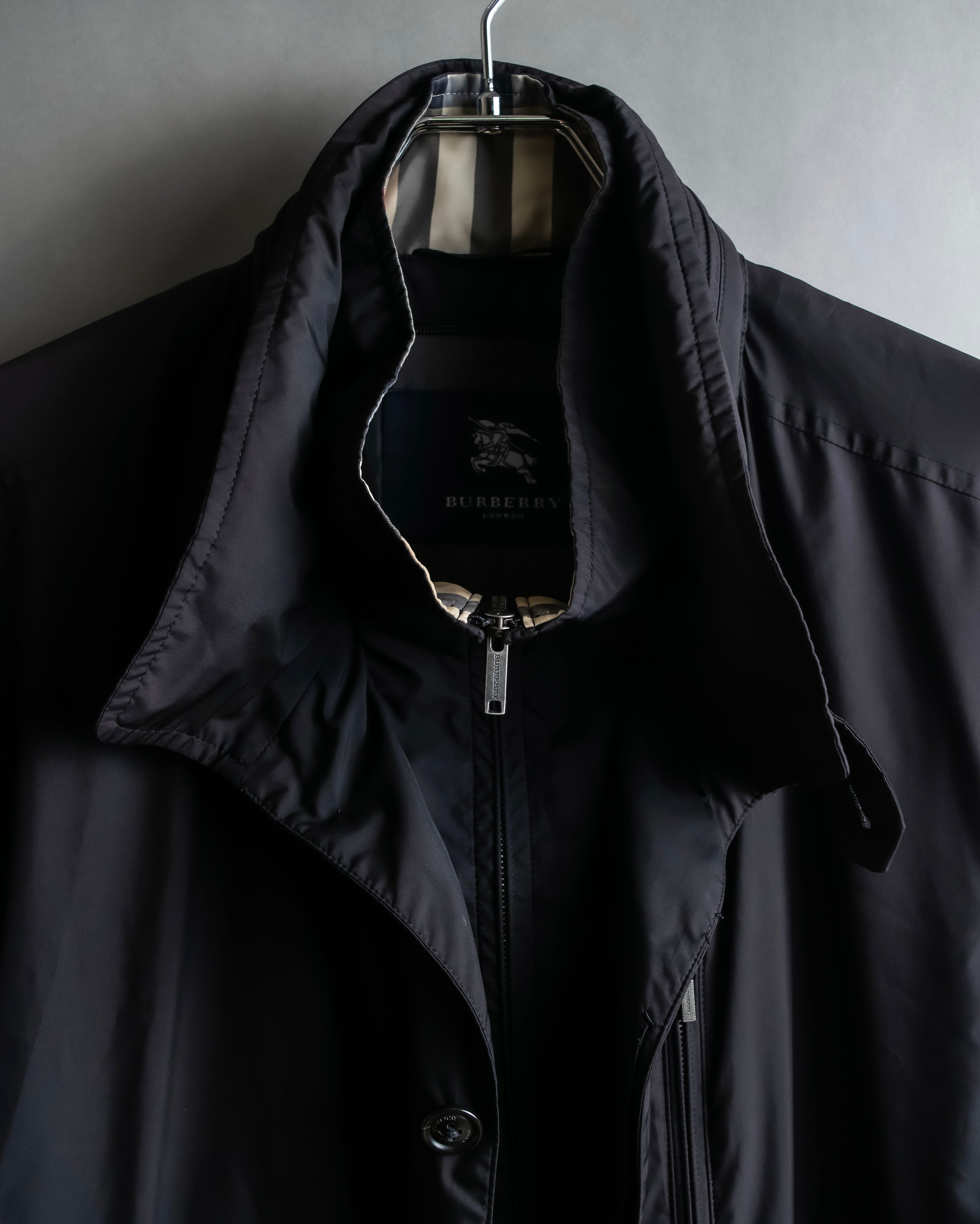 "BURBERRY" Windbreaker design stand collar blouson