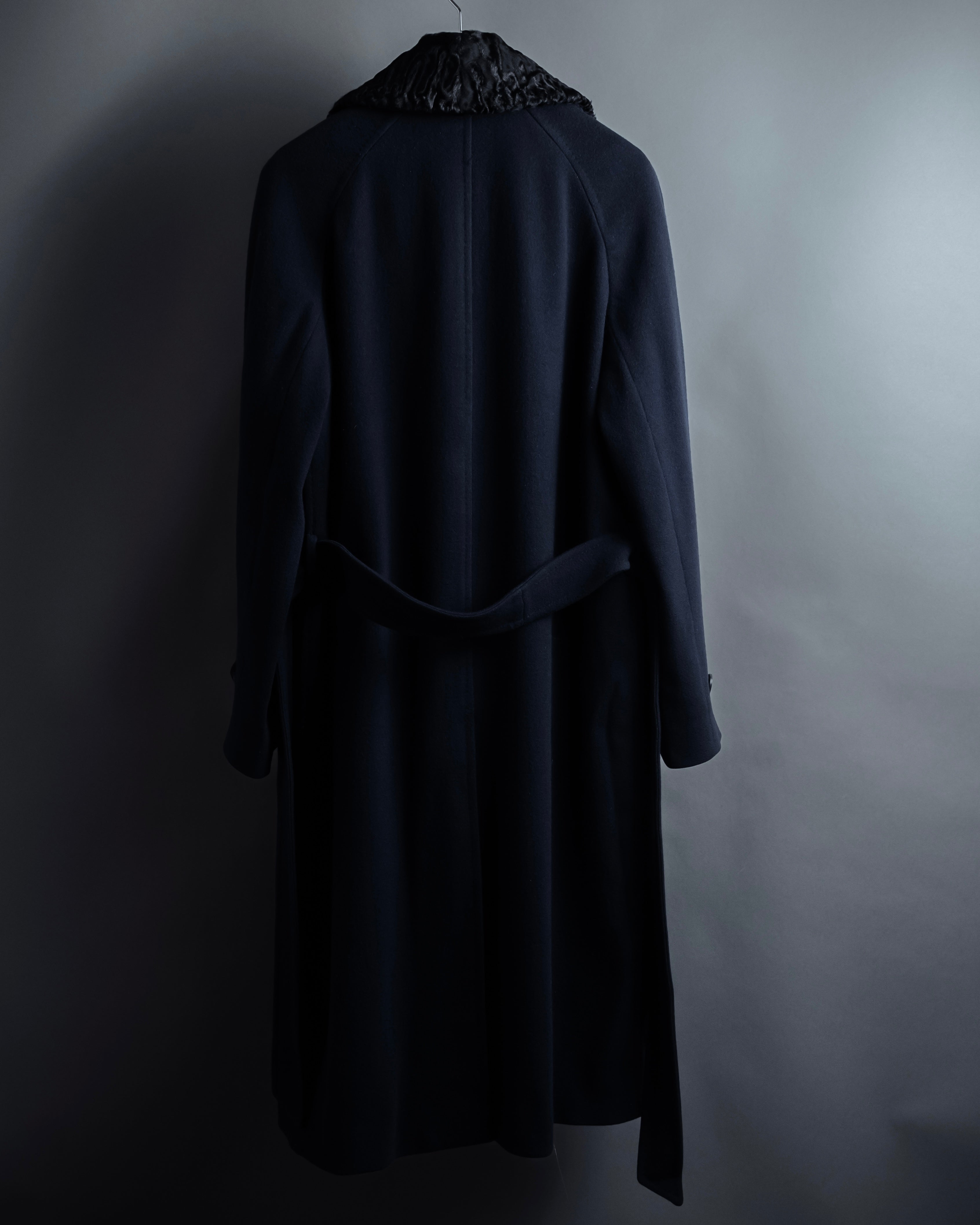 -SPECIAL- "CARUSO"
 Fur collar design belted melton coat