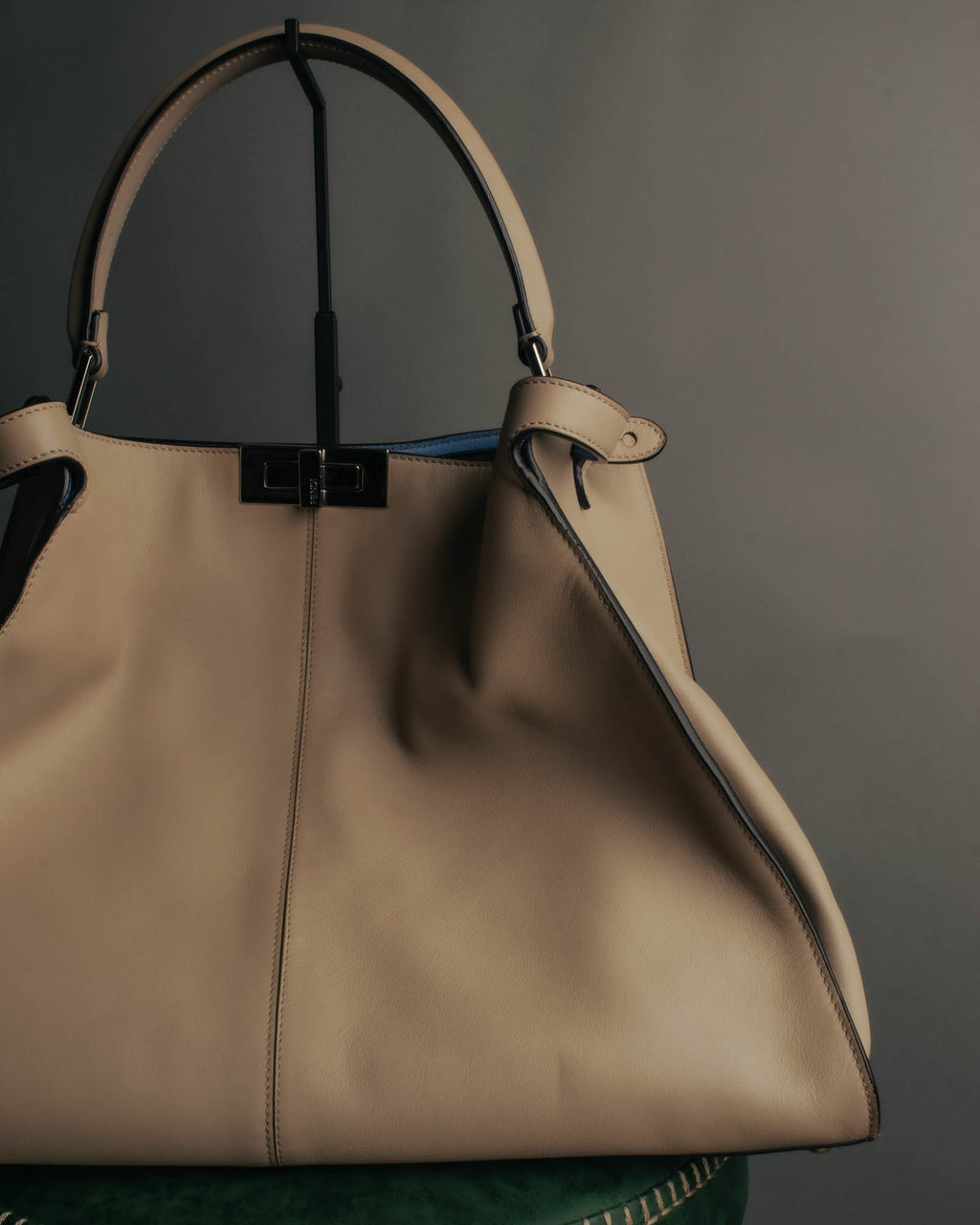 "FENDI" 2010's Soft leather peekaboo x lite handbag
