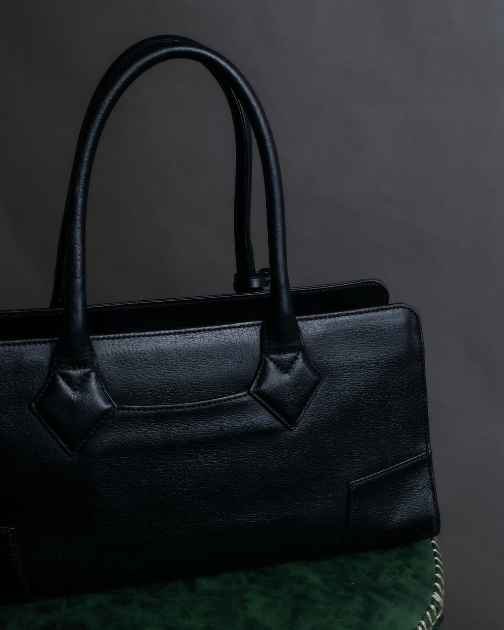 "Vivienne Westwood" Horizontal orb logo engraved hand bag