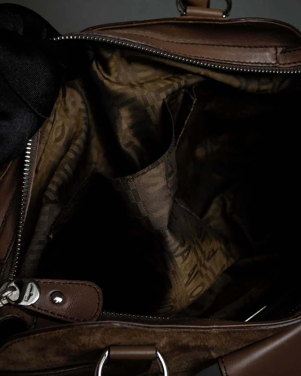 "Salvatore Ferragamo" Gathered form Gancini motif design suede hand bag