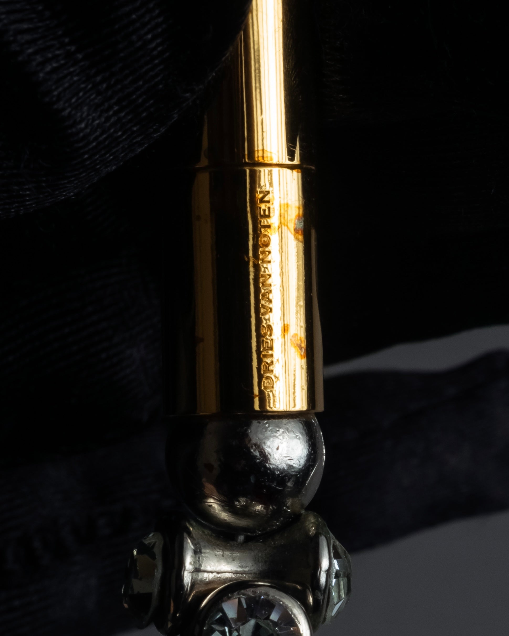 "DRIES VAN NOTTEN" 2022's Double crystal detail magnetic choker