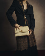 -SPECIAL- “Salvatore Ferragamo” 2015-2017 Vara studded chain shoulder bag