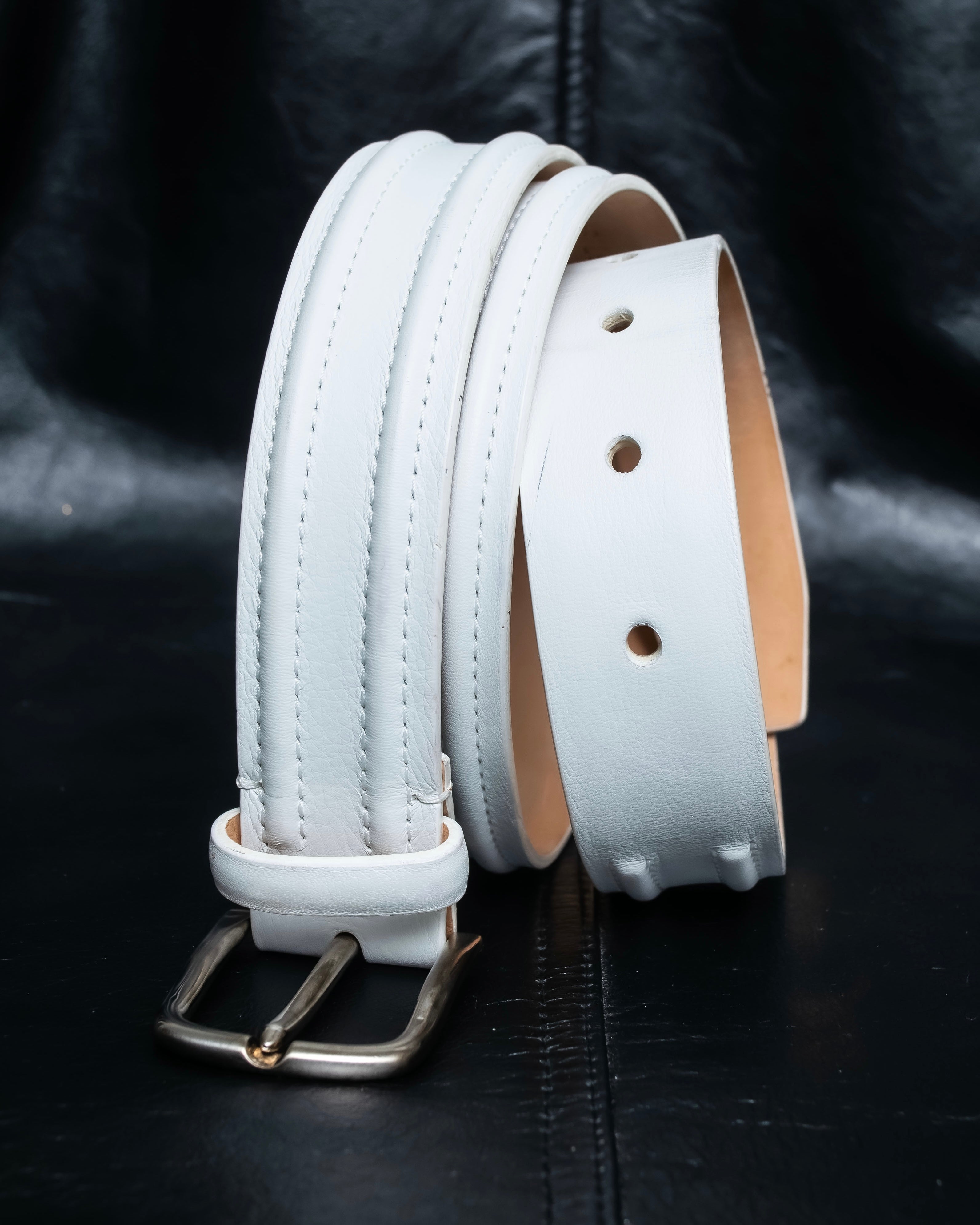 "GIORGIO ARMANI" Genuine leather white color belt