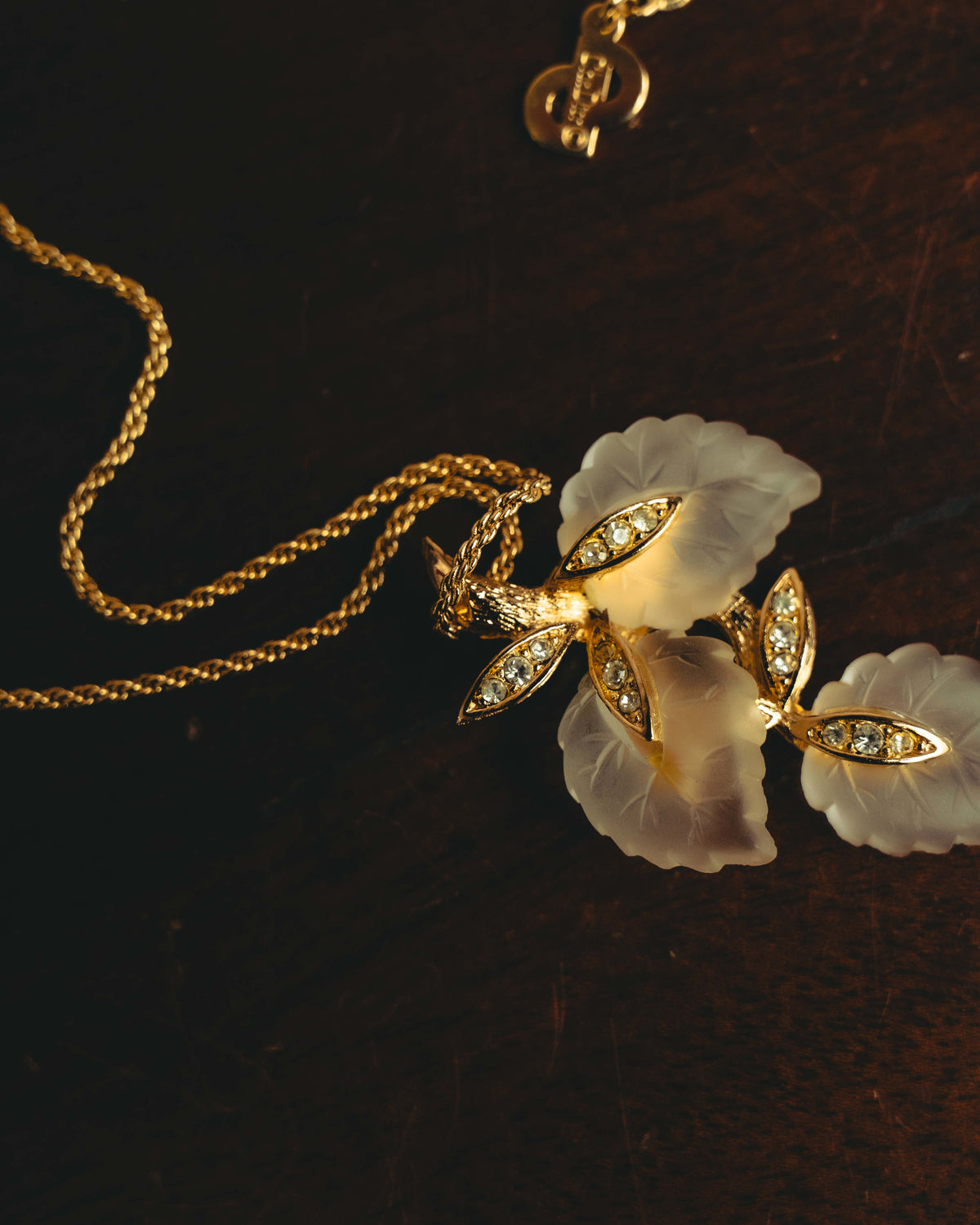 "Christian Dior" 70's-80's Sculptural leaf pendant necklace