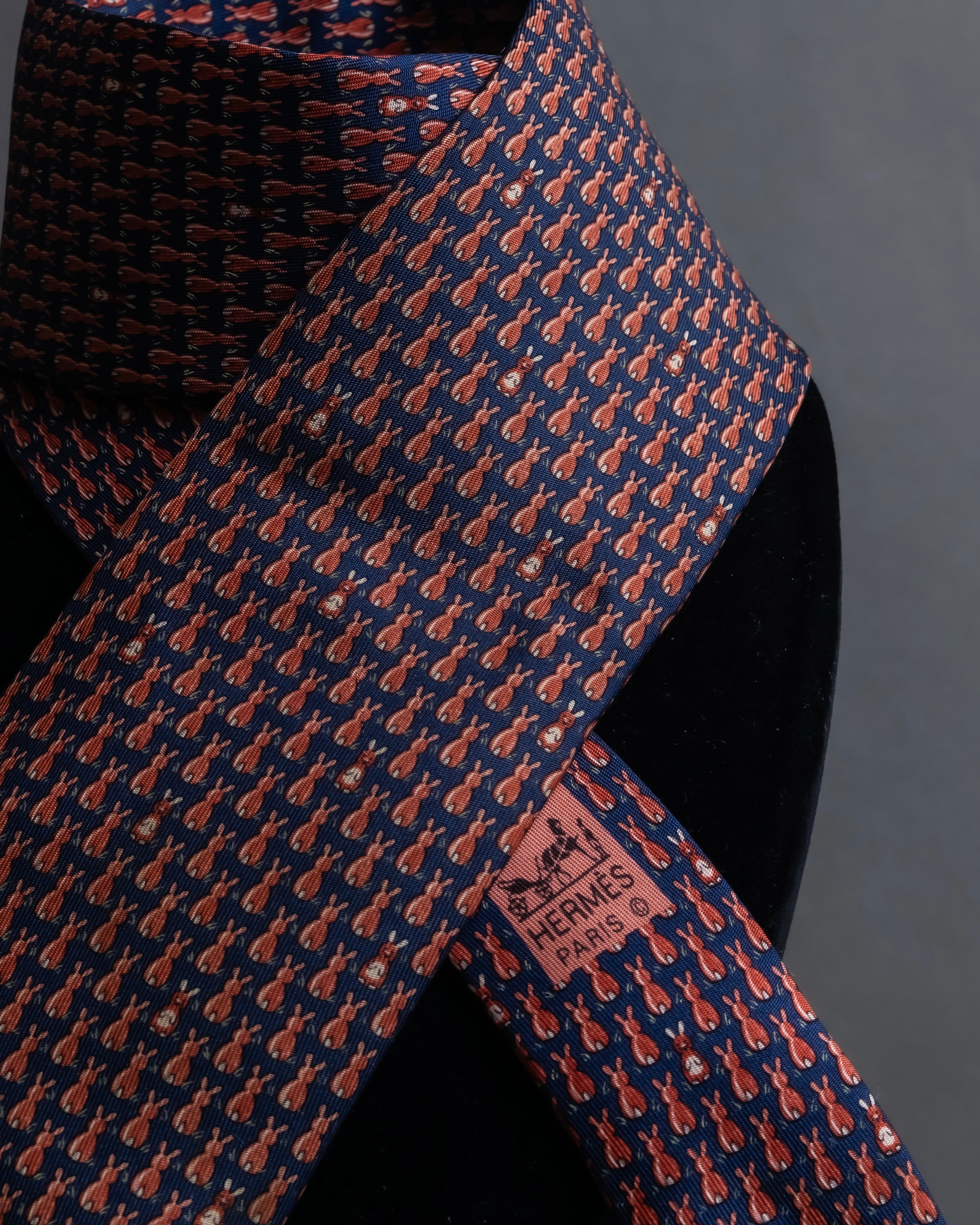 "HERMES" Rabbit motif silk necktie