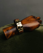 "GUCCI" 90's-00's Embossed leather buckle bangle