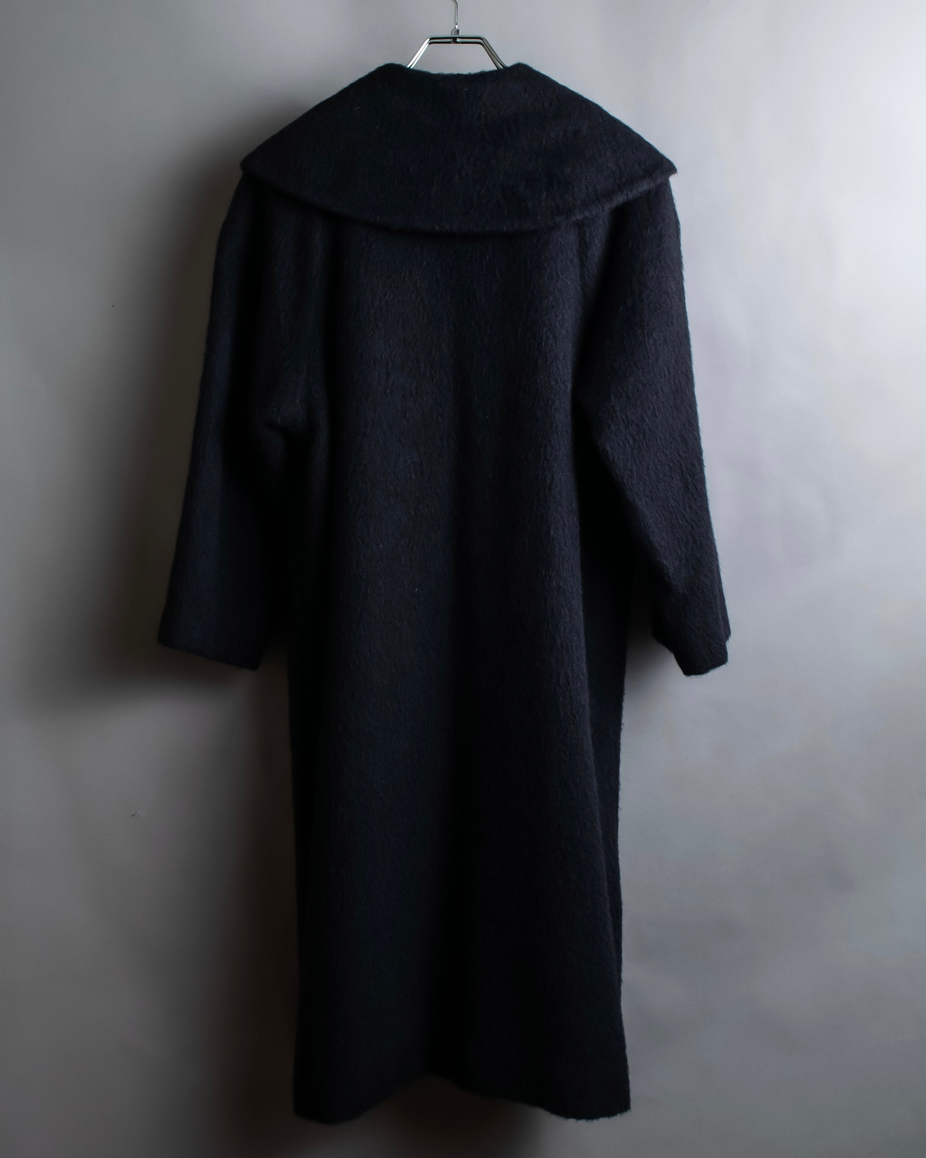 "YVES SAINT LAURENT" Large shawl collar black long coat