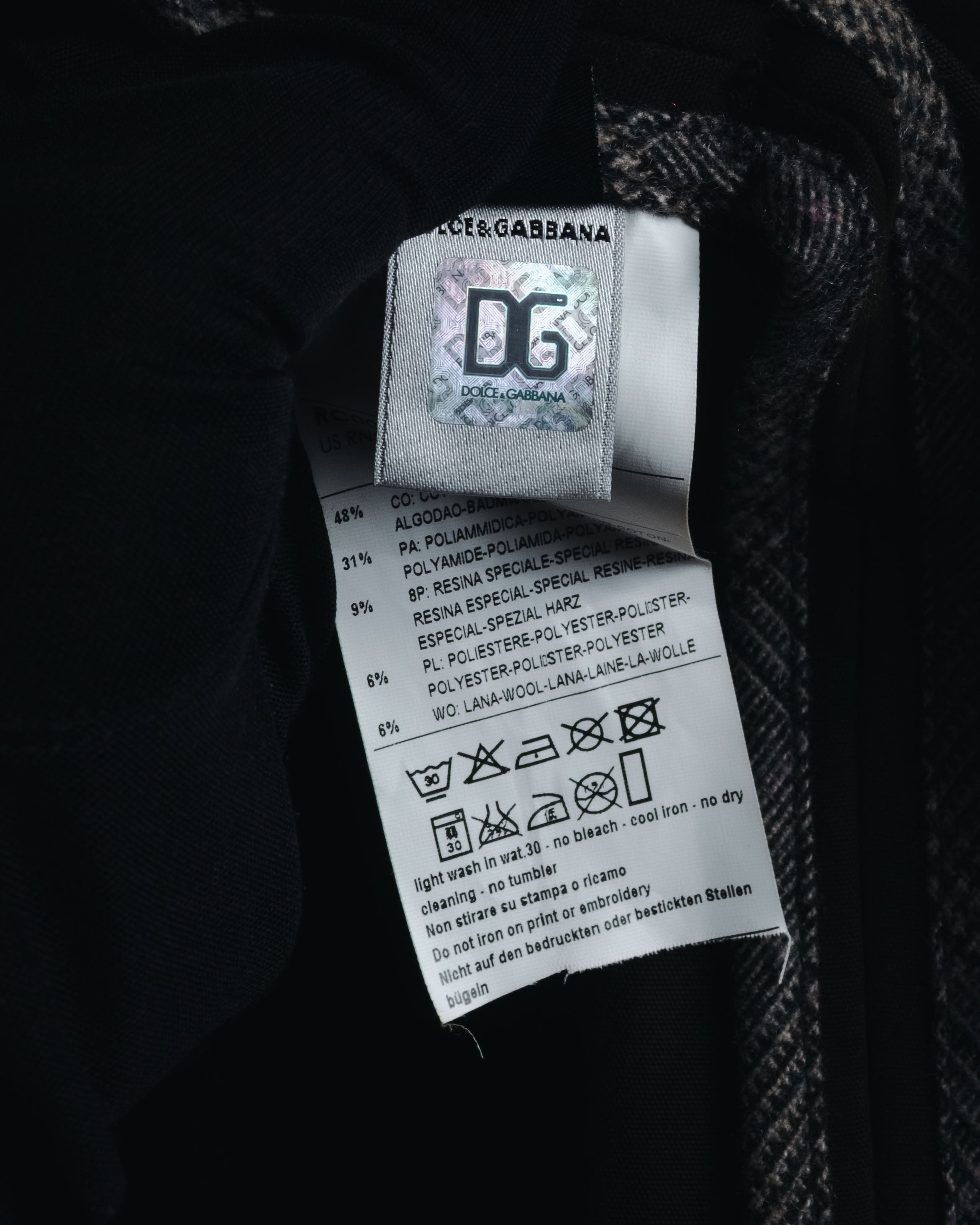 "DOLCE & GABBANA" 00’s resin coated patch detail belted coat