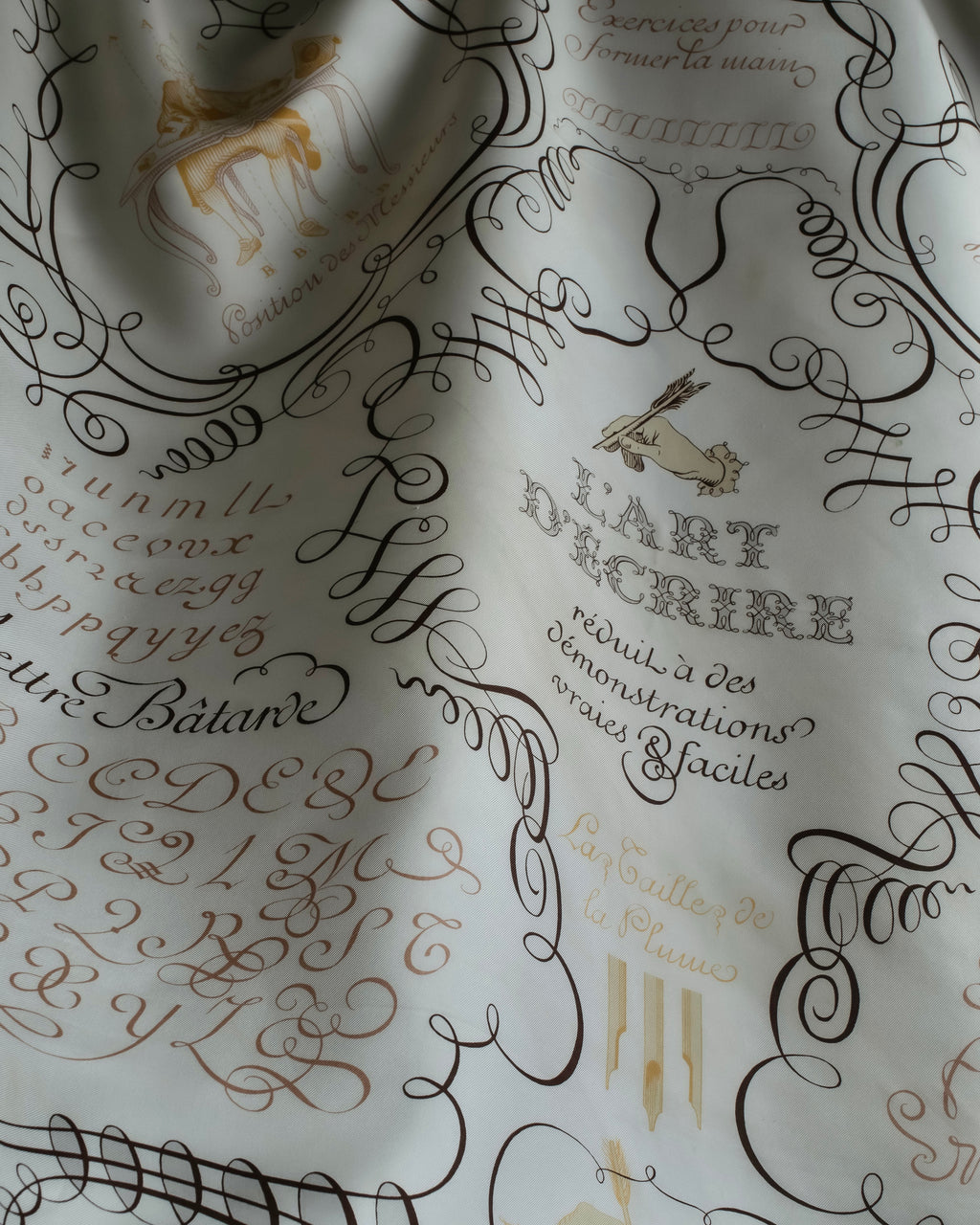 "HERMES" LART DECRIRE Carré  90 silk scarf