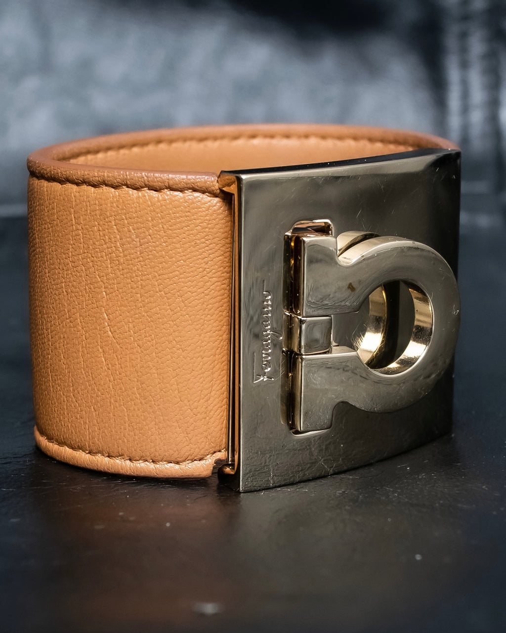"Ferragamo" Gancini motif leather bangle