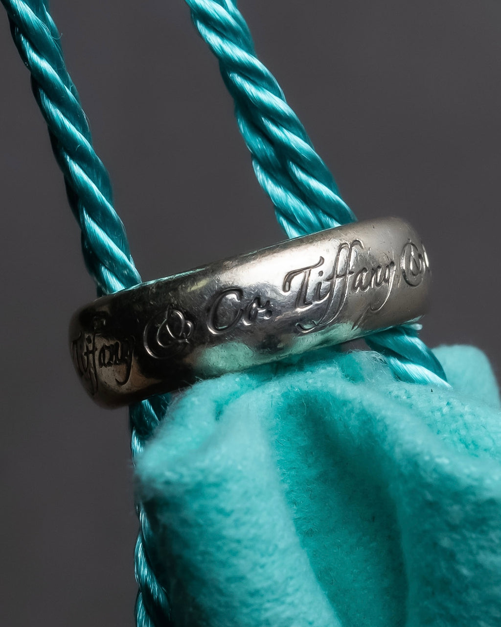 "Tiffany&Co" Notes series cursive logo engraved silver ring