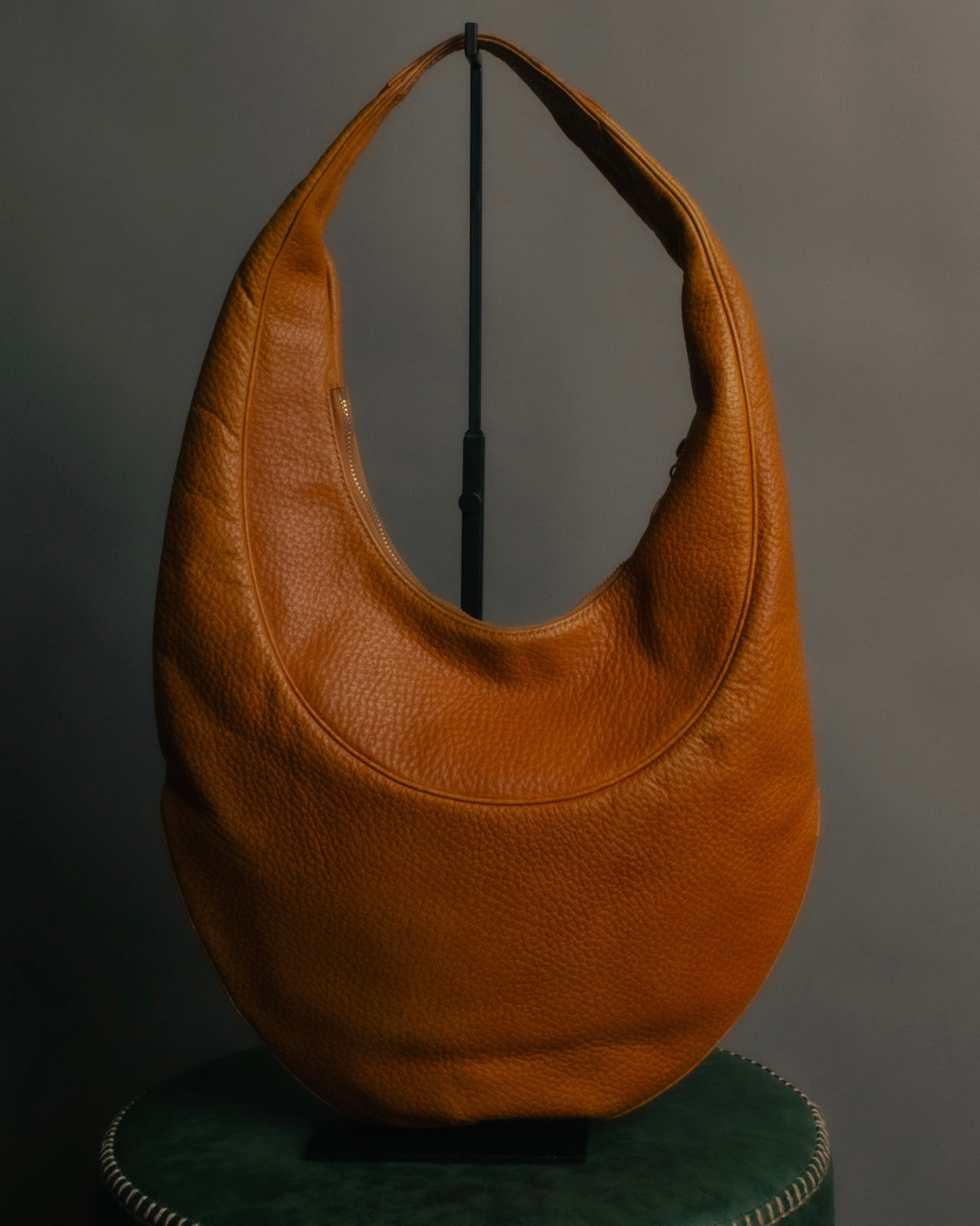“BVLGARI” 90’s-00’s crescent leather hobo bag