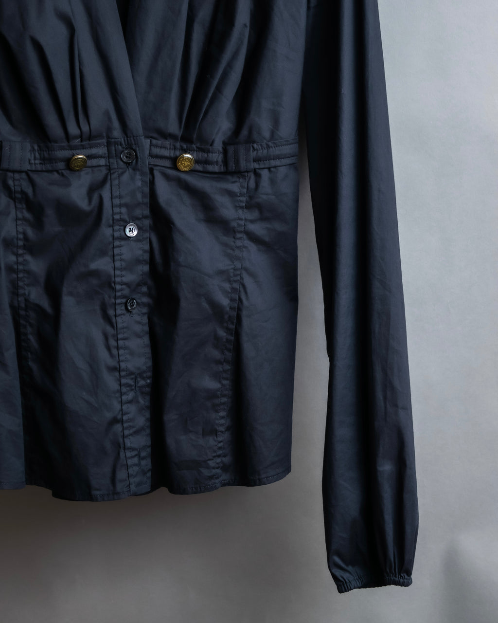 "GUCCI" No collar design gold button accents blouse