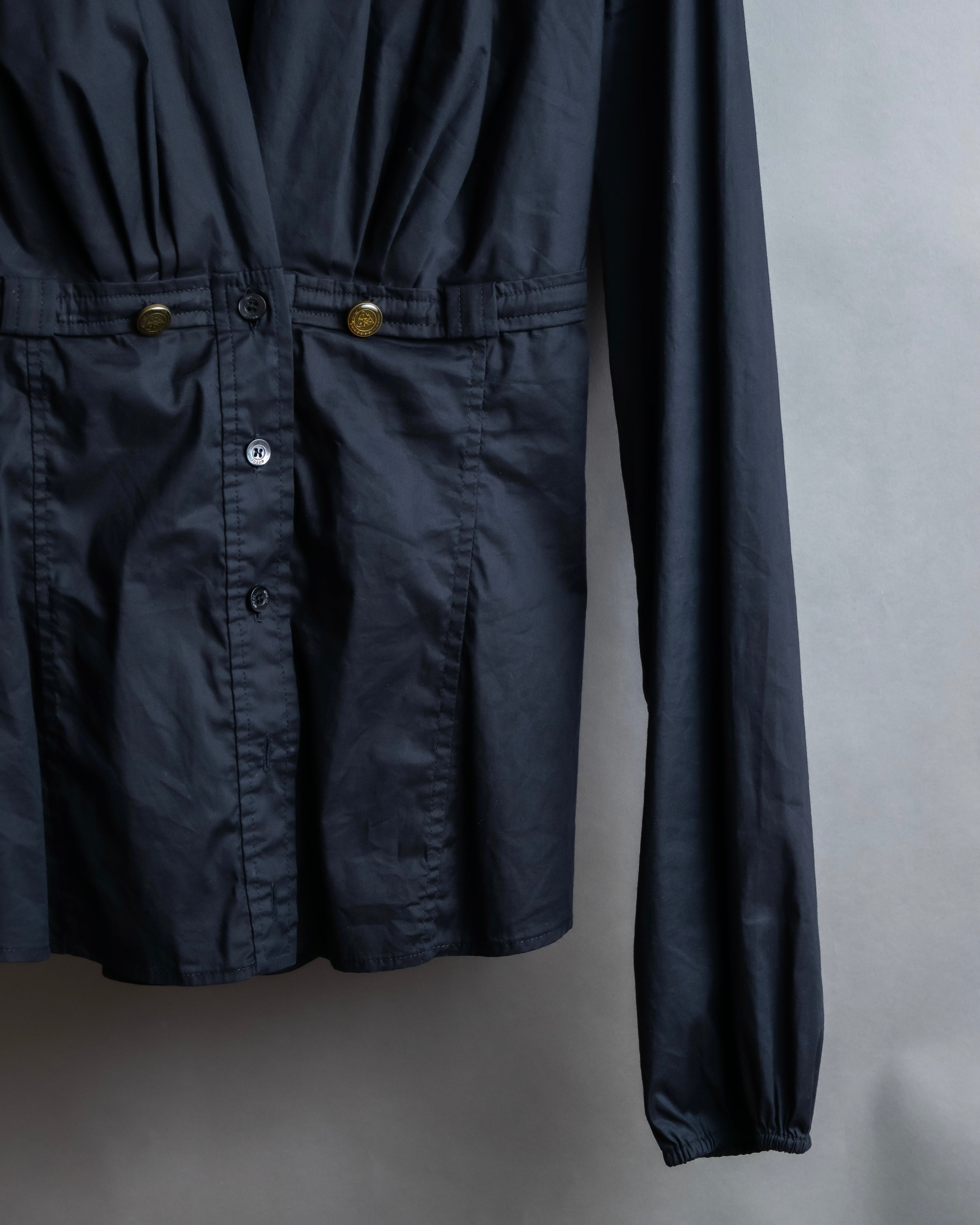 "GUCCI" No collar design gold button accents blouse