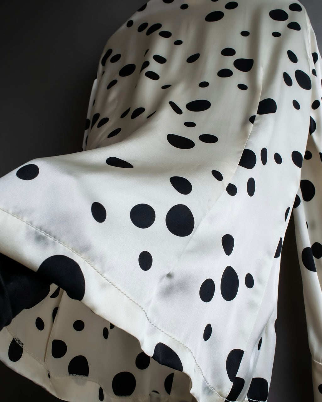 "GIANNI VERSACE" Irregular dot pattern silk shirt