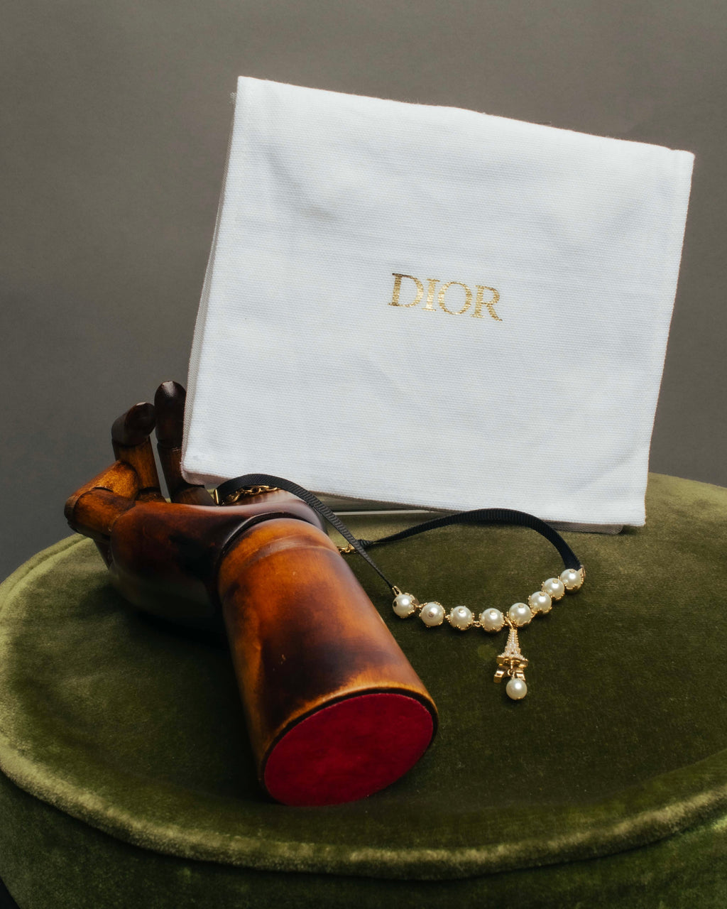 -SPECIAL- “DIOR” 2017-2023 Eiffel tower pearl ribbon choker