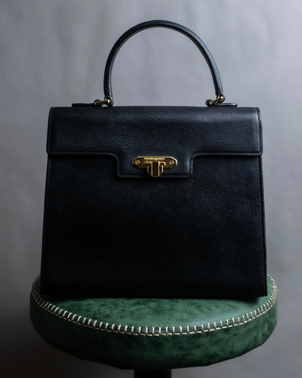 "Valentino Garavani" Gold metal parts design grain leather bag