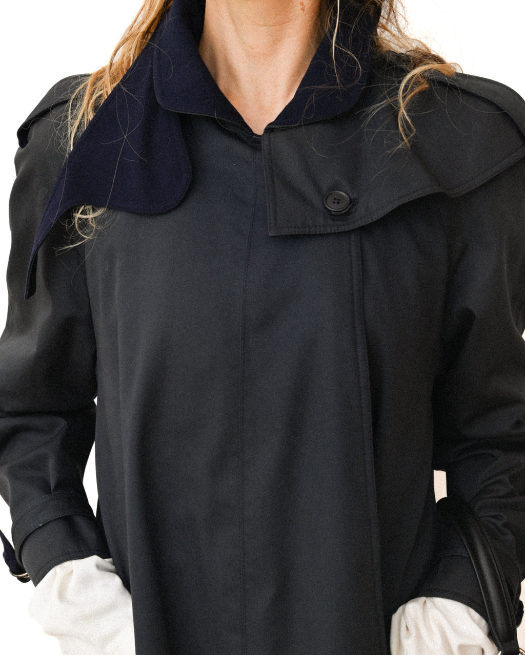 Chloe/ Beautiful A-Line Silhouette Trench Coat Navy