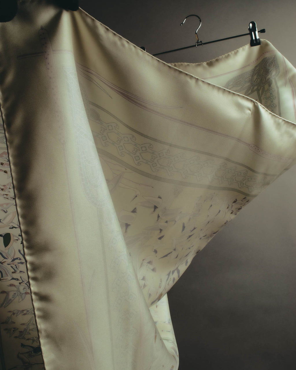 "Hermès" 00's Pastel bird print silk scarf