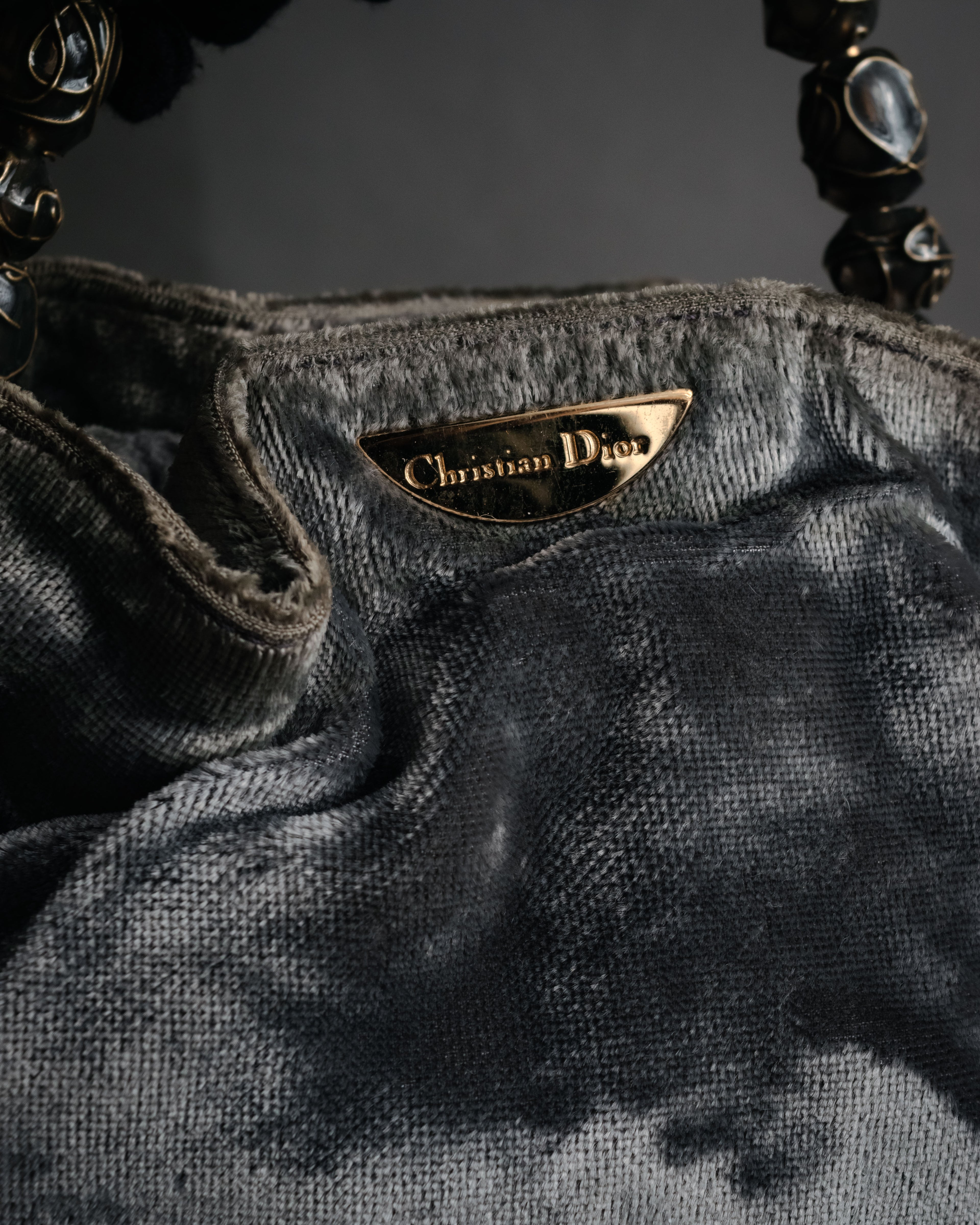 –SPECIAL– “Christian Dior”
90’s-00’s Beaded handle velvet pouch bag