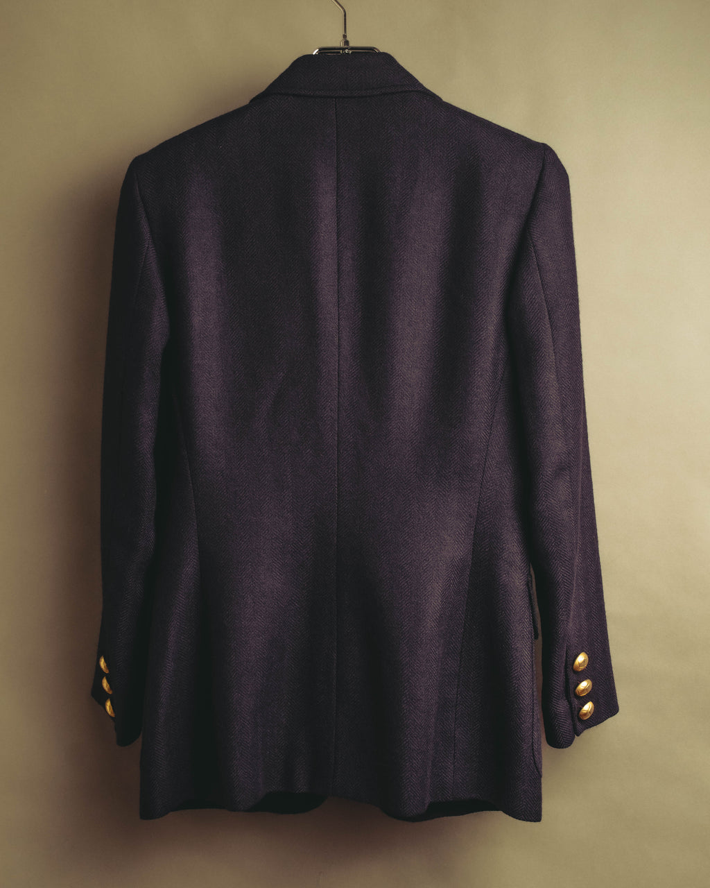 –SPECIAL– “GUCCI” 80’s-90’s Sculptural tailored blazer with gold buttons