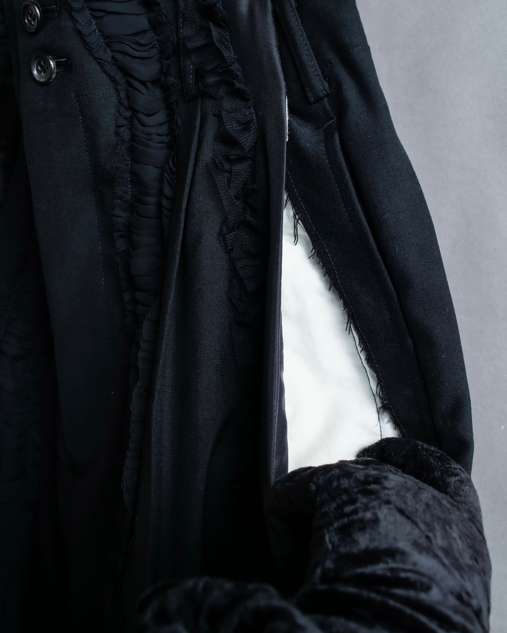 "COMME des GARCONS" Ruffle & tulle asymmetrical docking sarouel slacks