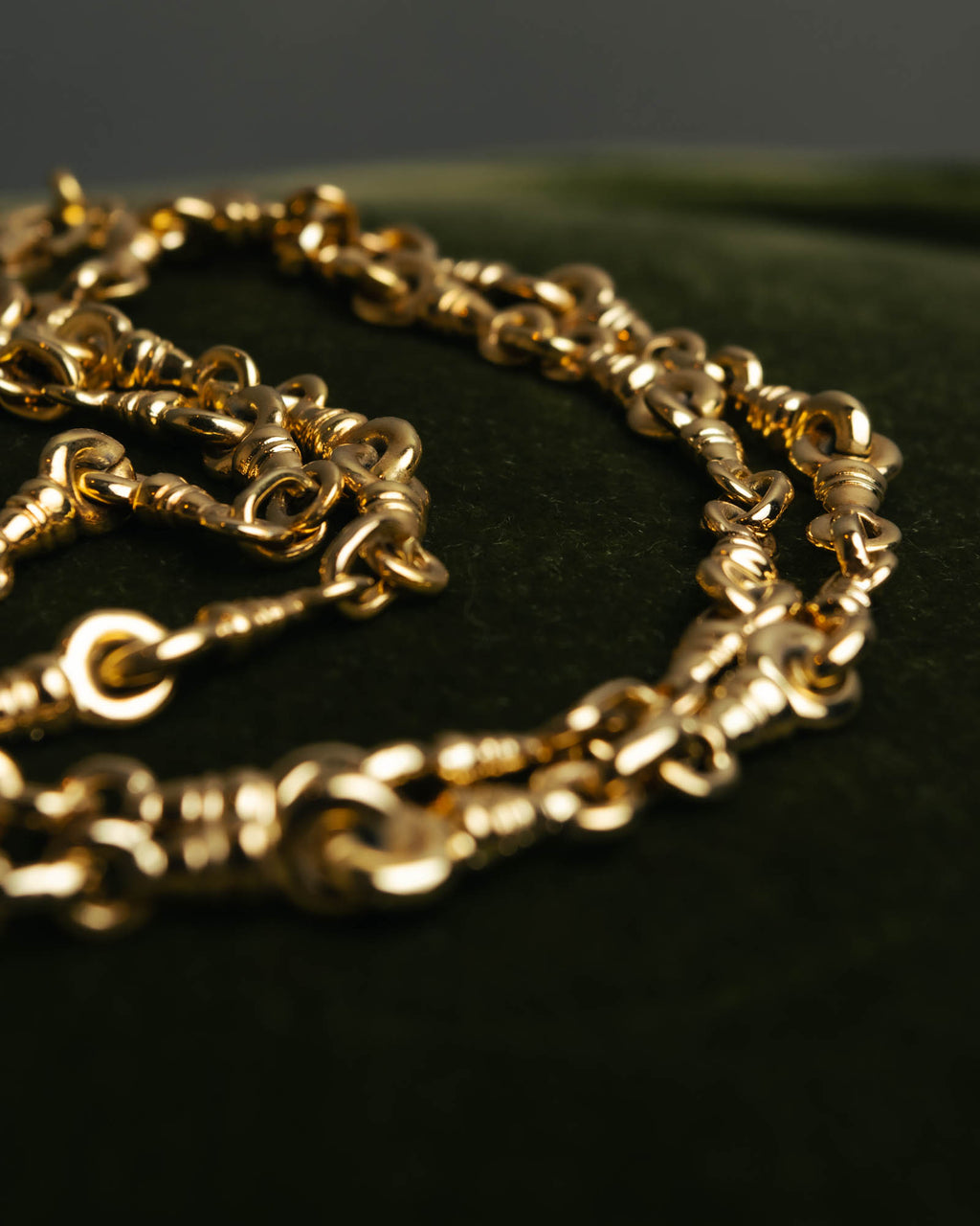 "Christian Dior" 80's-90's Gold tone chain necklace