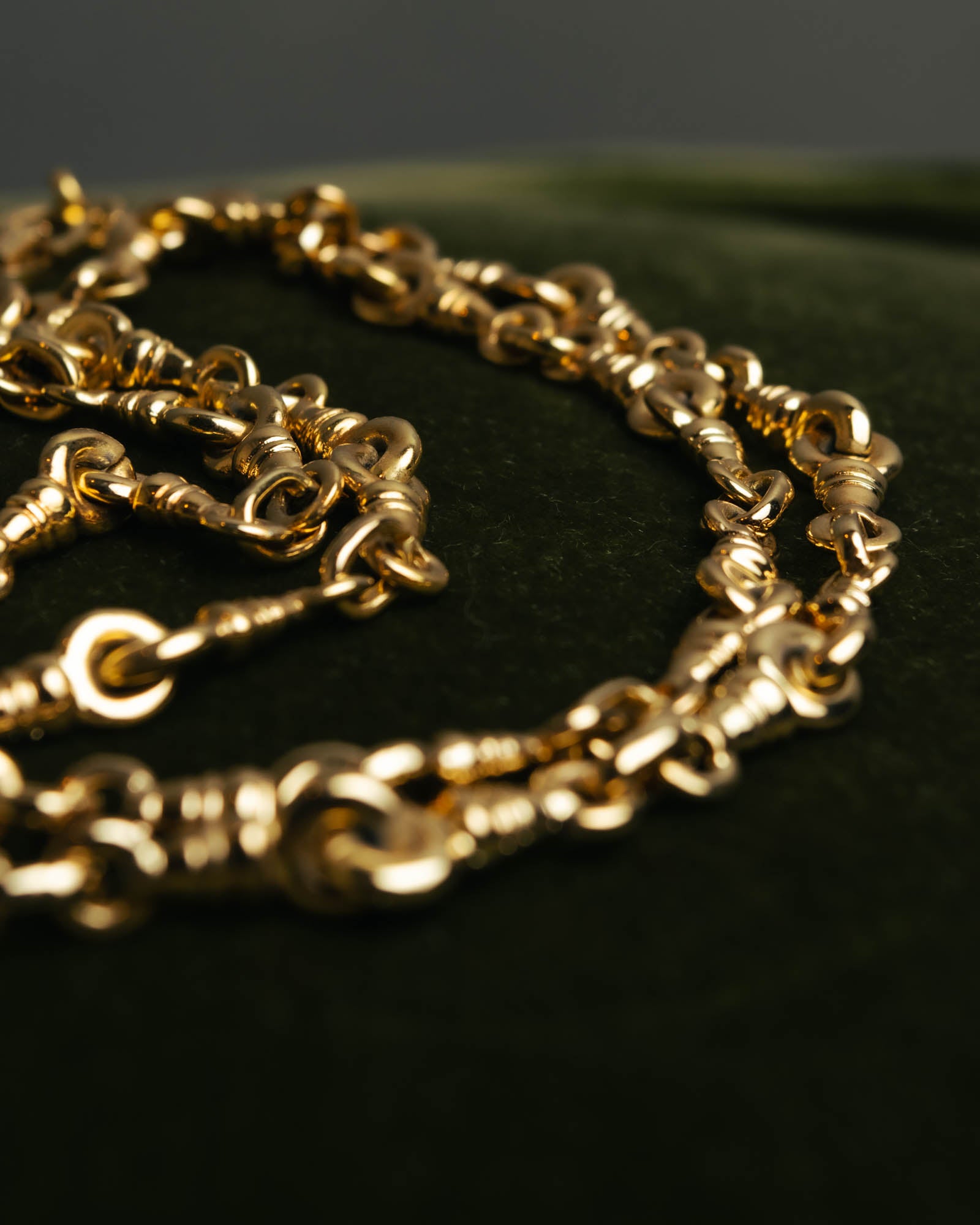 "Christian Dior" 80's-90's Gold tone chain necklace