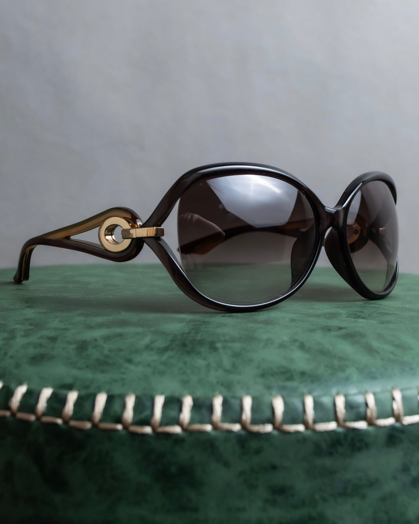 "Christian Dior" Temple gold parts design butterfly frame sunglasses