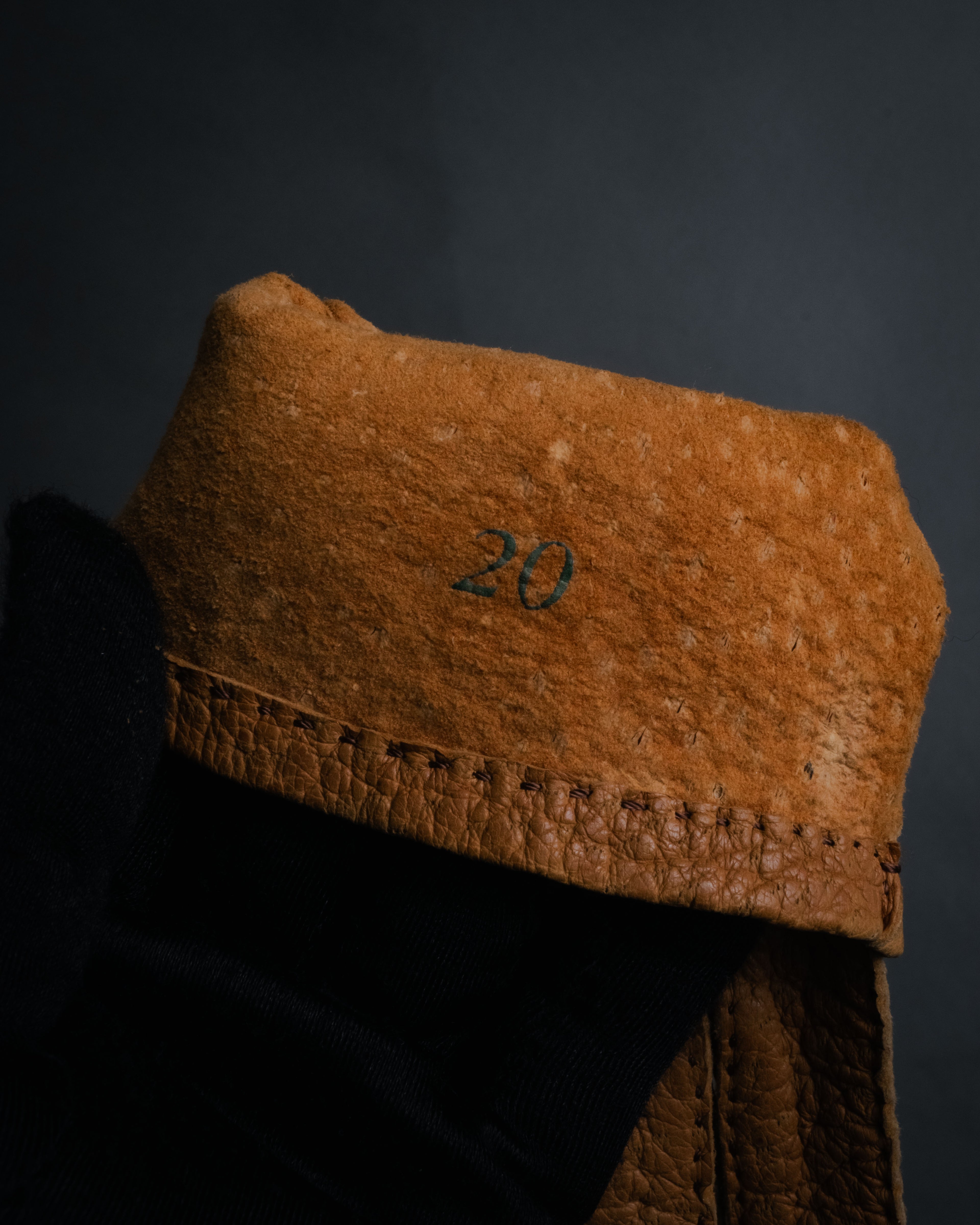 “Yves Saint Laurent” 80’s-90’s Hand-stitched peccary leather gloves