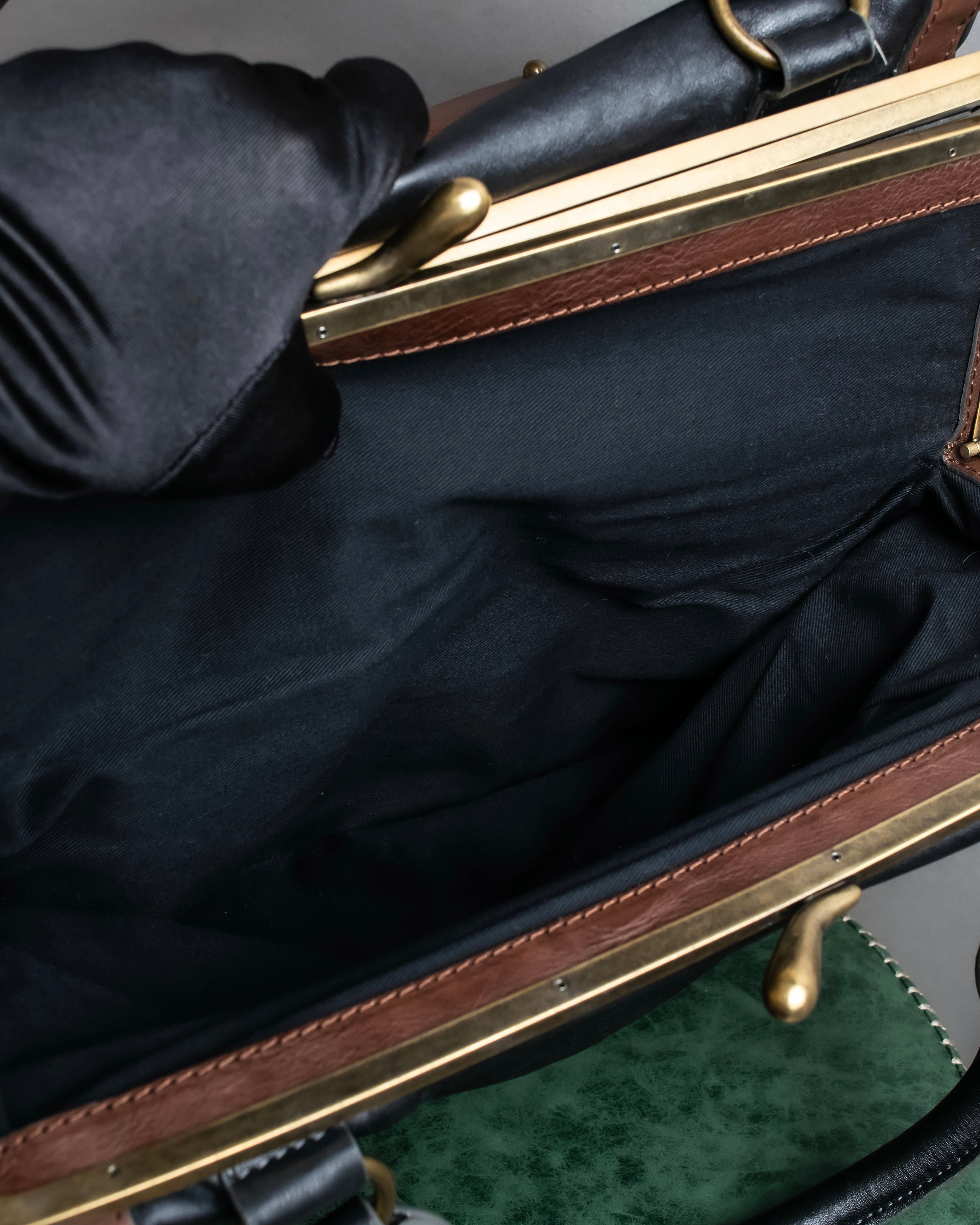 "Chloe" Horizontal design bicolor one handle leather purse bag