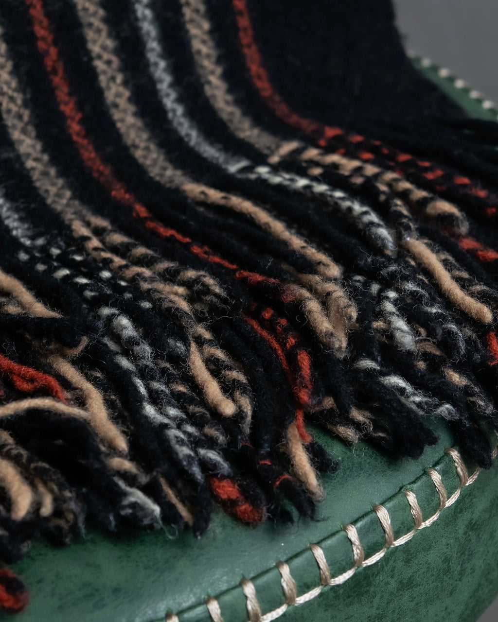 "DAKS" House check pattern fringe design muffler