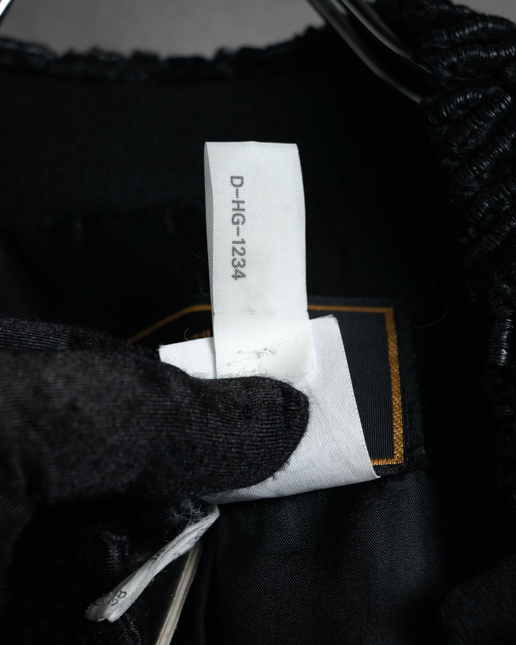 –SPECIAL– “FENDI” 90’s Embroidered collar long tailored jacket