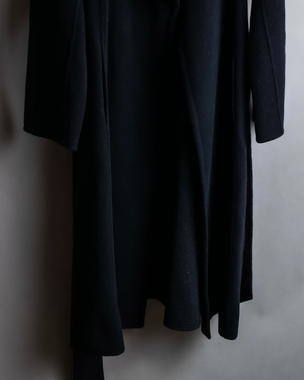 "Vintage large lapel design belted long gown coat"