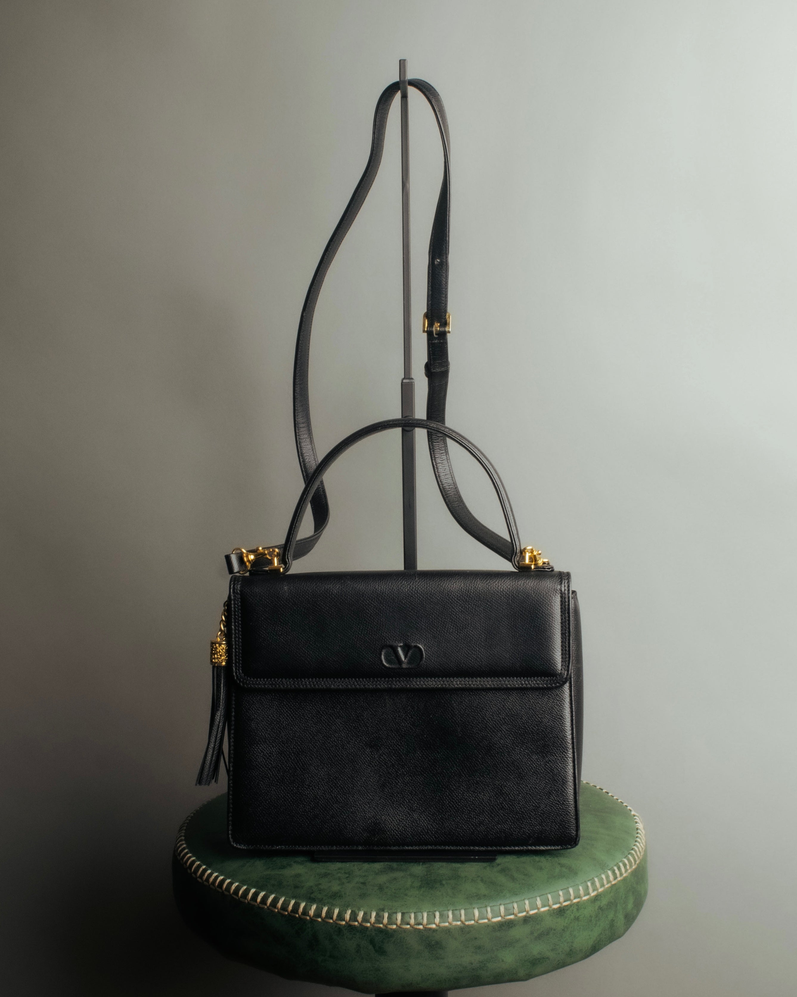 “Valentino Garavani” 90’s-00’s Structured V logo leather handbag