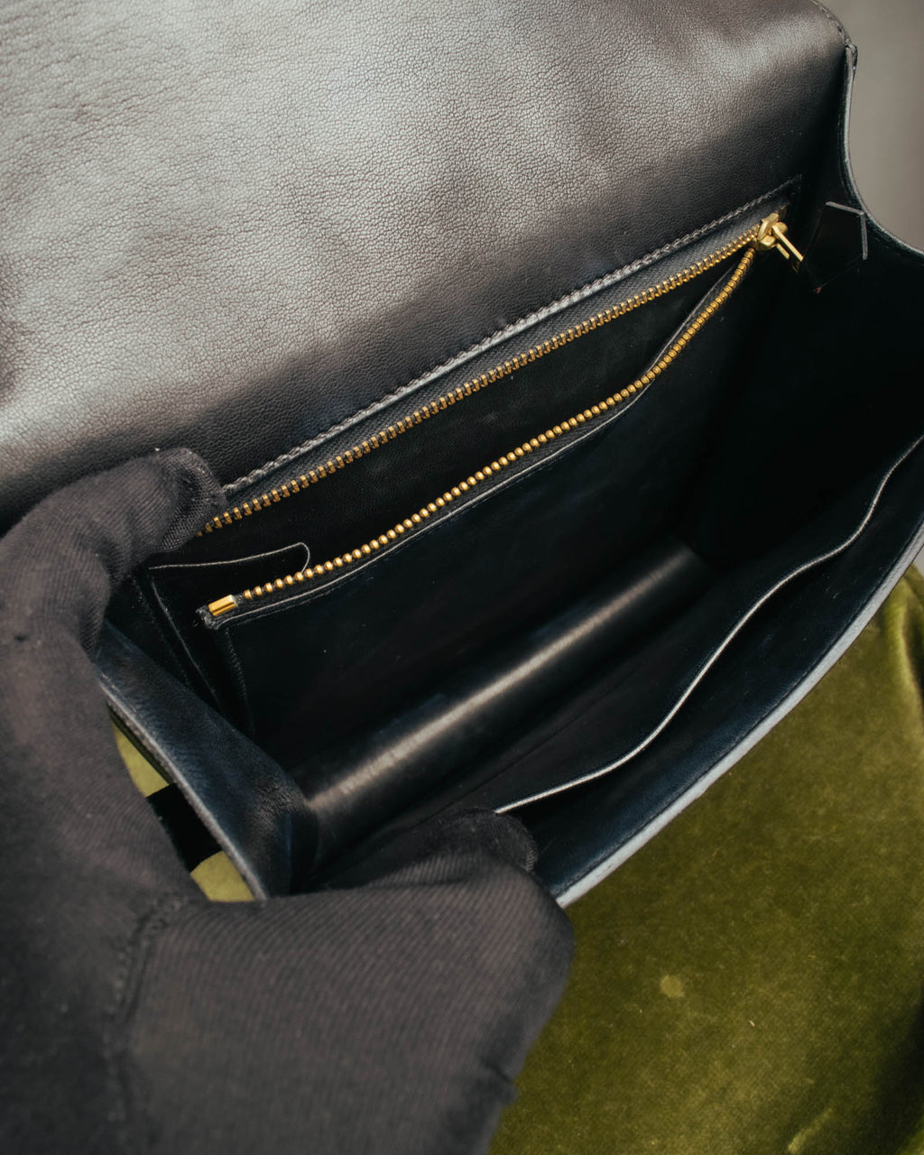 -SPECIAL- “HERMÈS” 80’s-90’s Camargue black leather and canvas shoulder bag