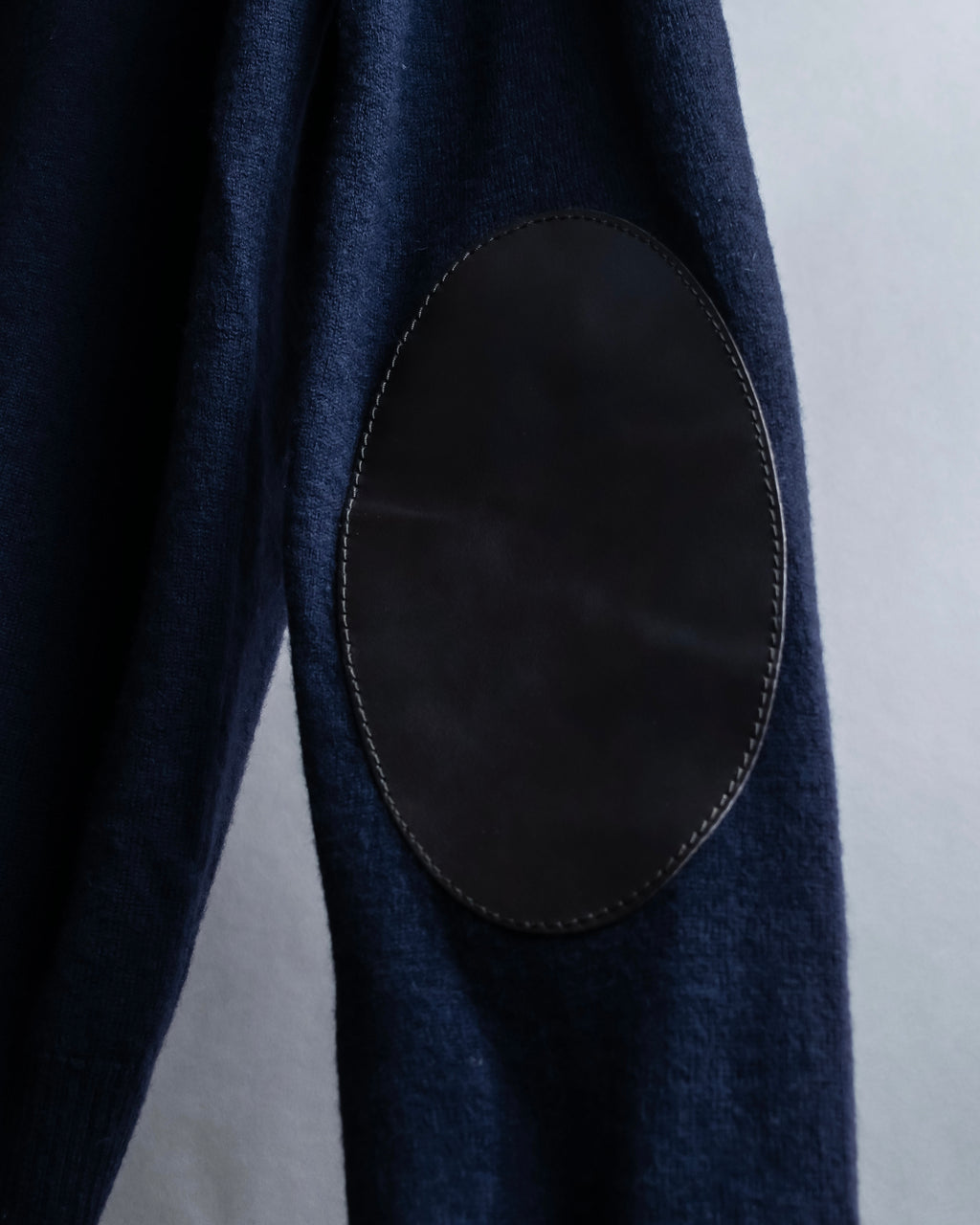 "MAISON MARGIELA" 16AW elbow patch design navy color knit