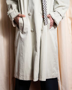 "MARILYN DE PEREL" Covered button detail Ivory feminine trench coat