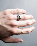 "VENDOME" Crystal attached wave band ring