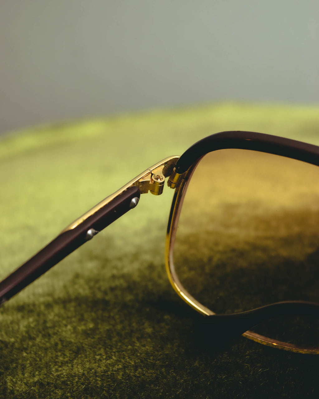 "BALENCIAGA" 80's-90's Oversized aviator sunglasses