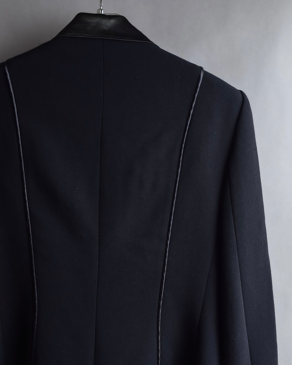 "BALENCIAGA La Mode" Satin-switched piping design tailored jacket