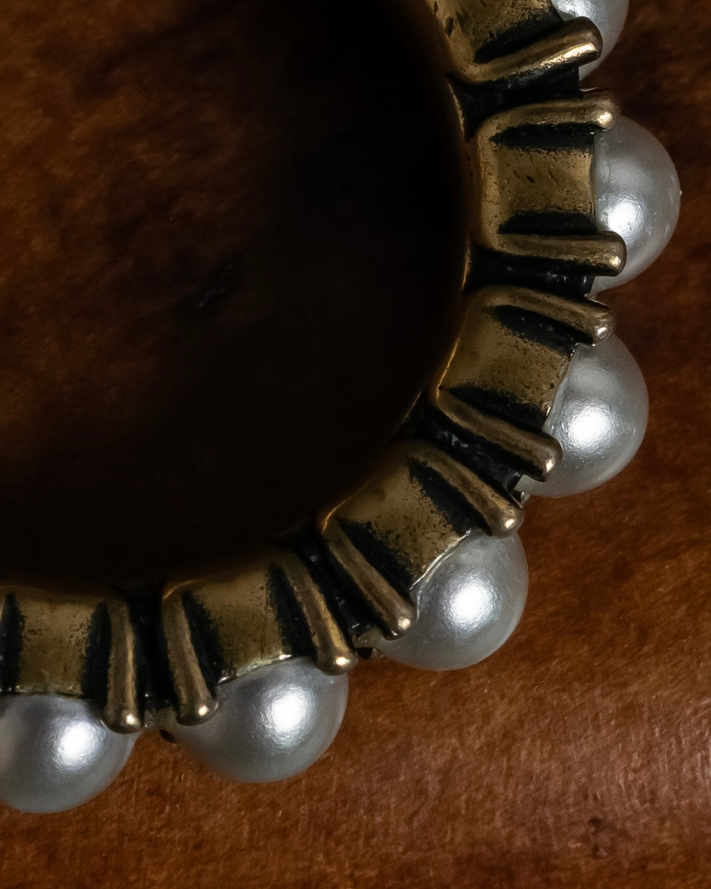 "Christian Dior" Eternity design pearl arrangement gold ring