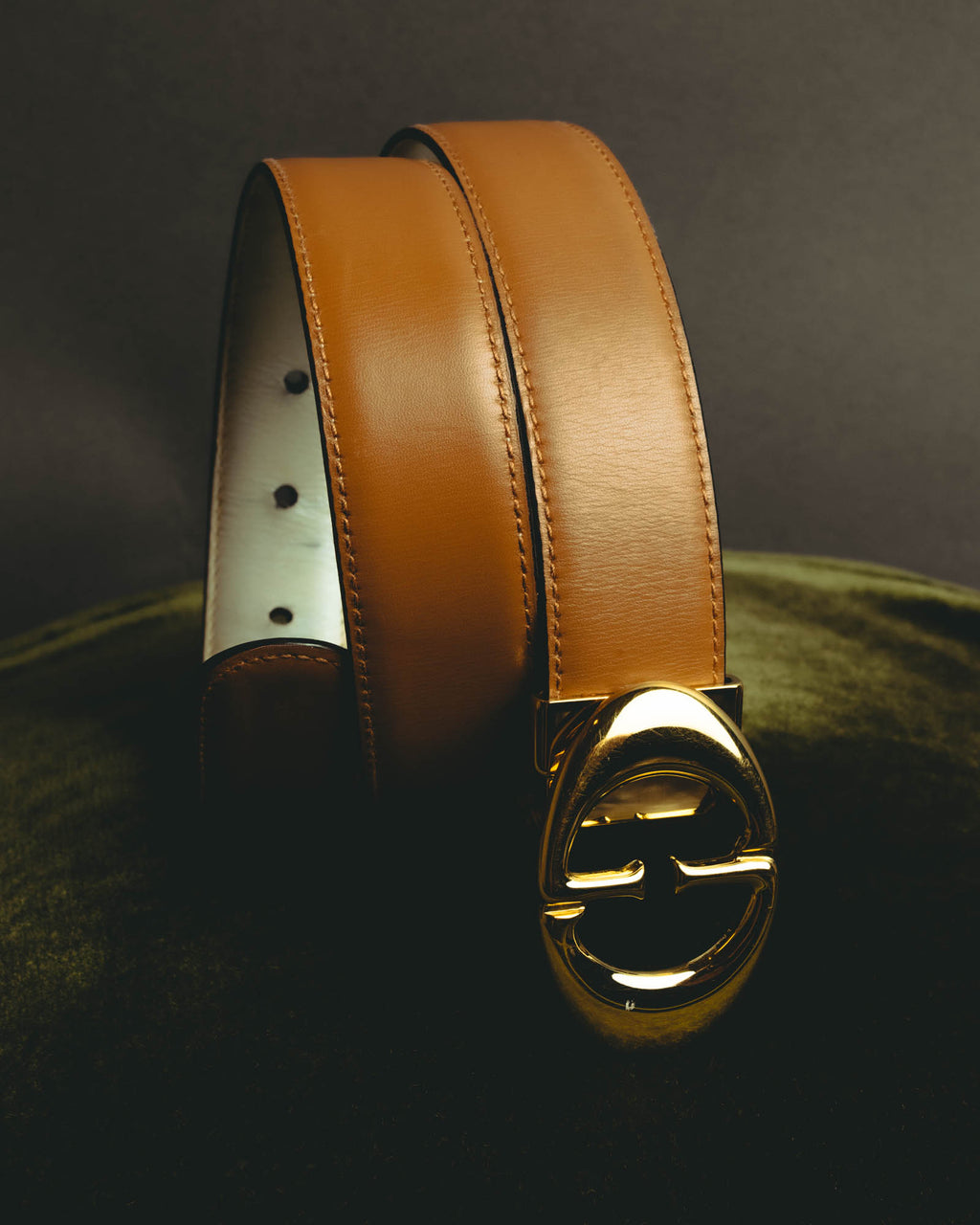 “Gucci” Leather reversible Double G belt